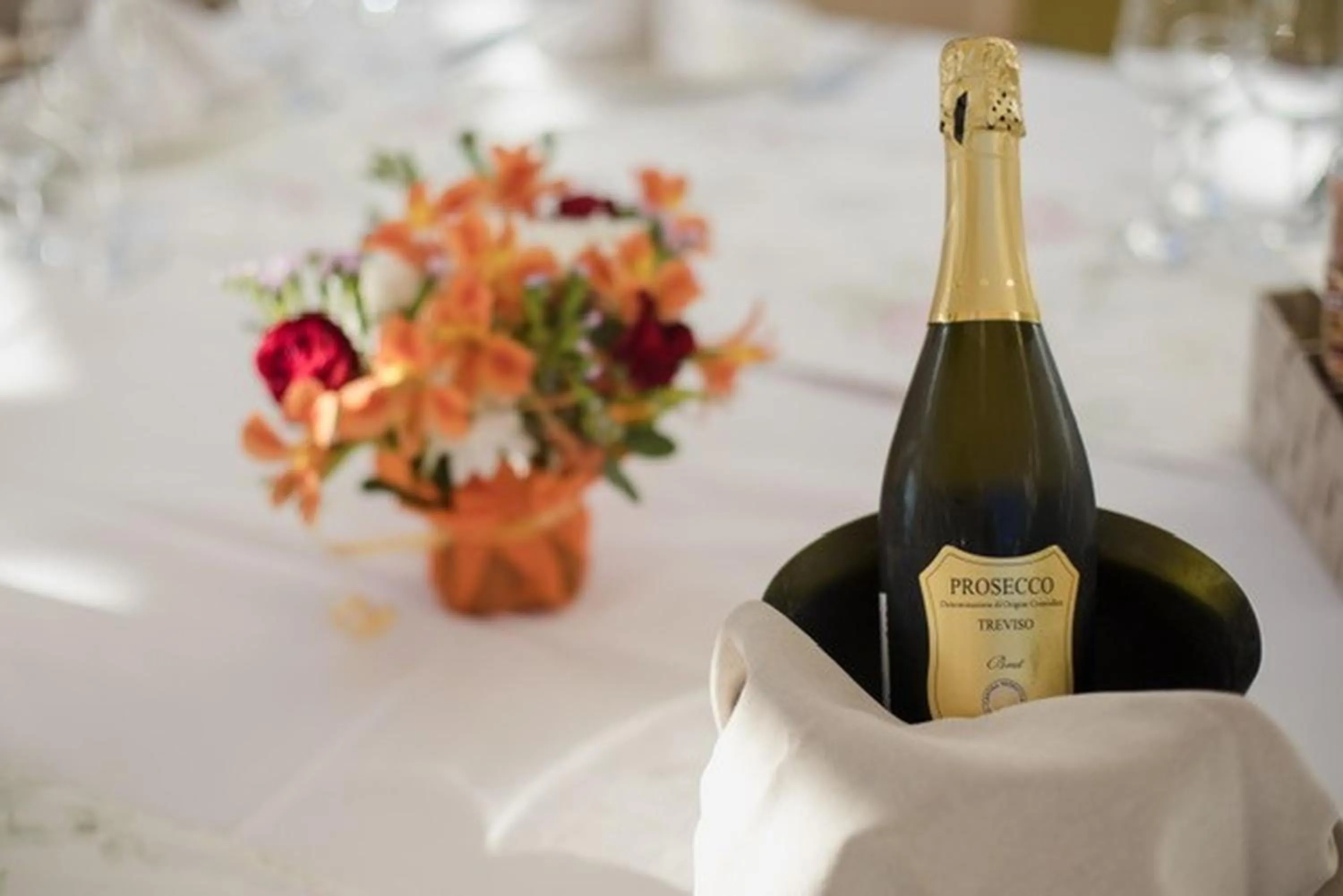 Restaurant/places to eat in Hotel Anna Palace