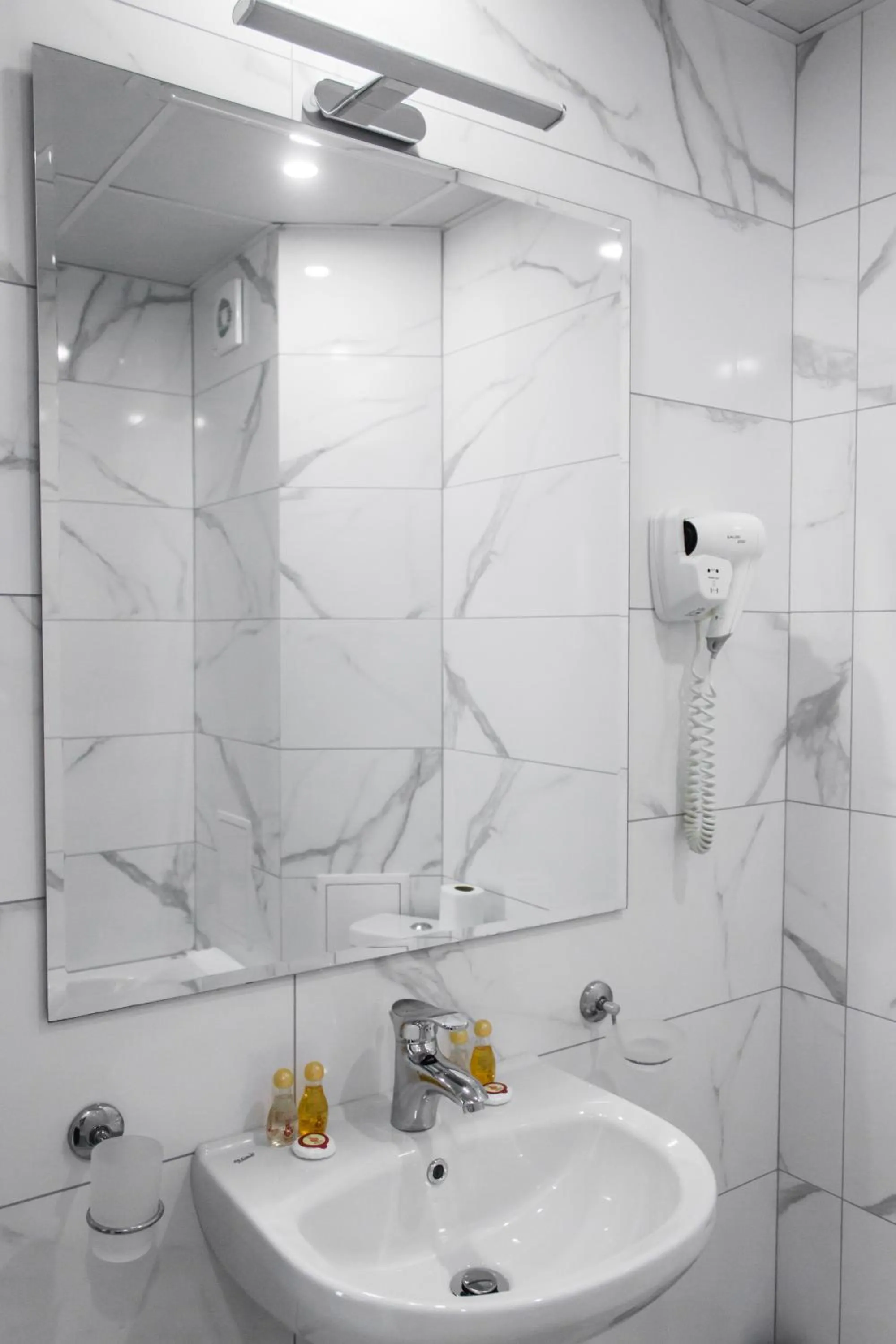 Bathroom in Hotel Anna Palace