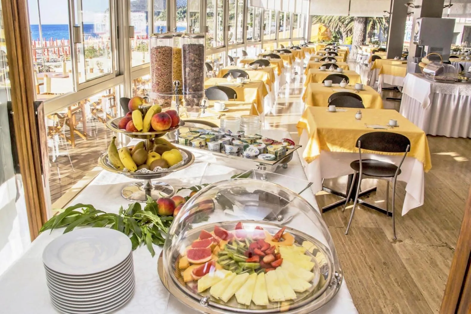 Restaurant/places to eat in Hotel Tirreno