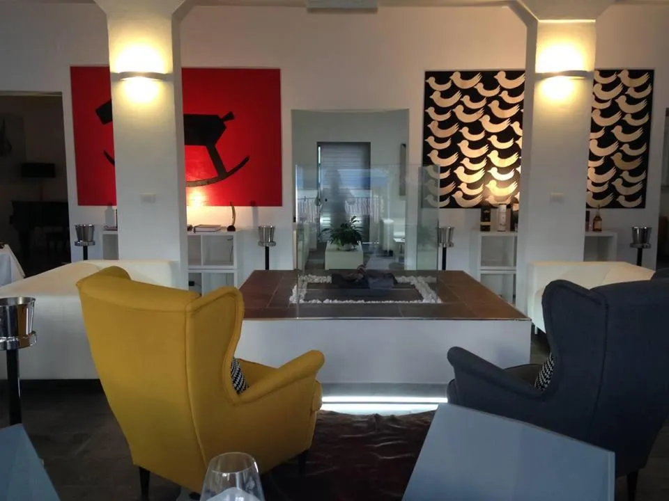 Restaurant/places to eat in Maison Del Magra