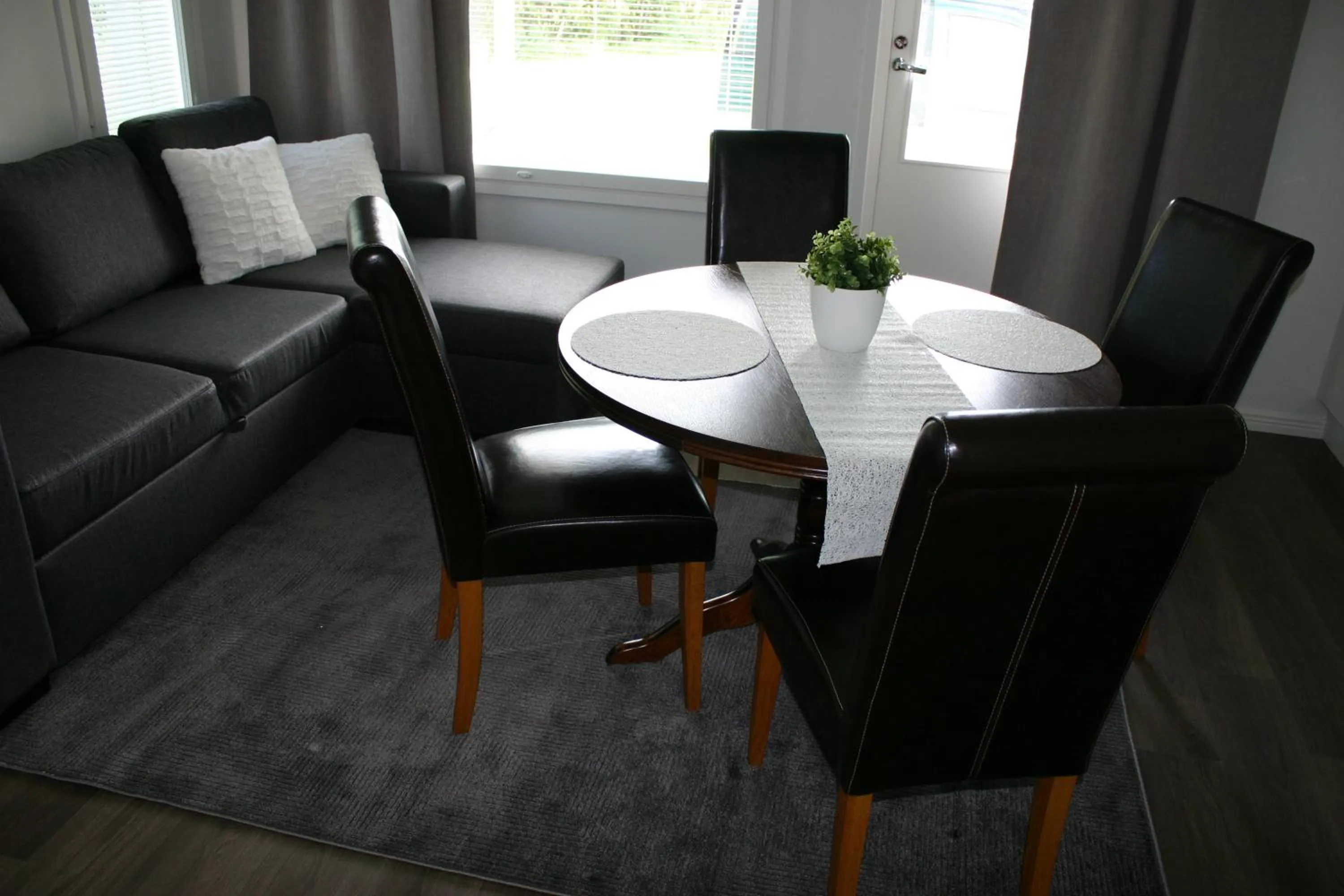 Dining area in Apartment Kievarinhovi