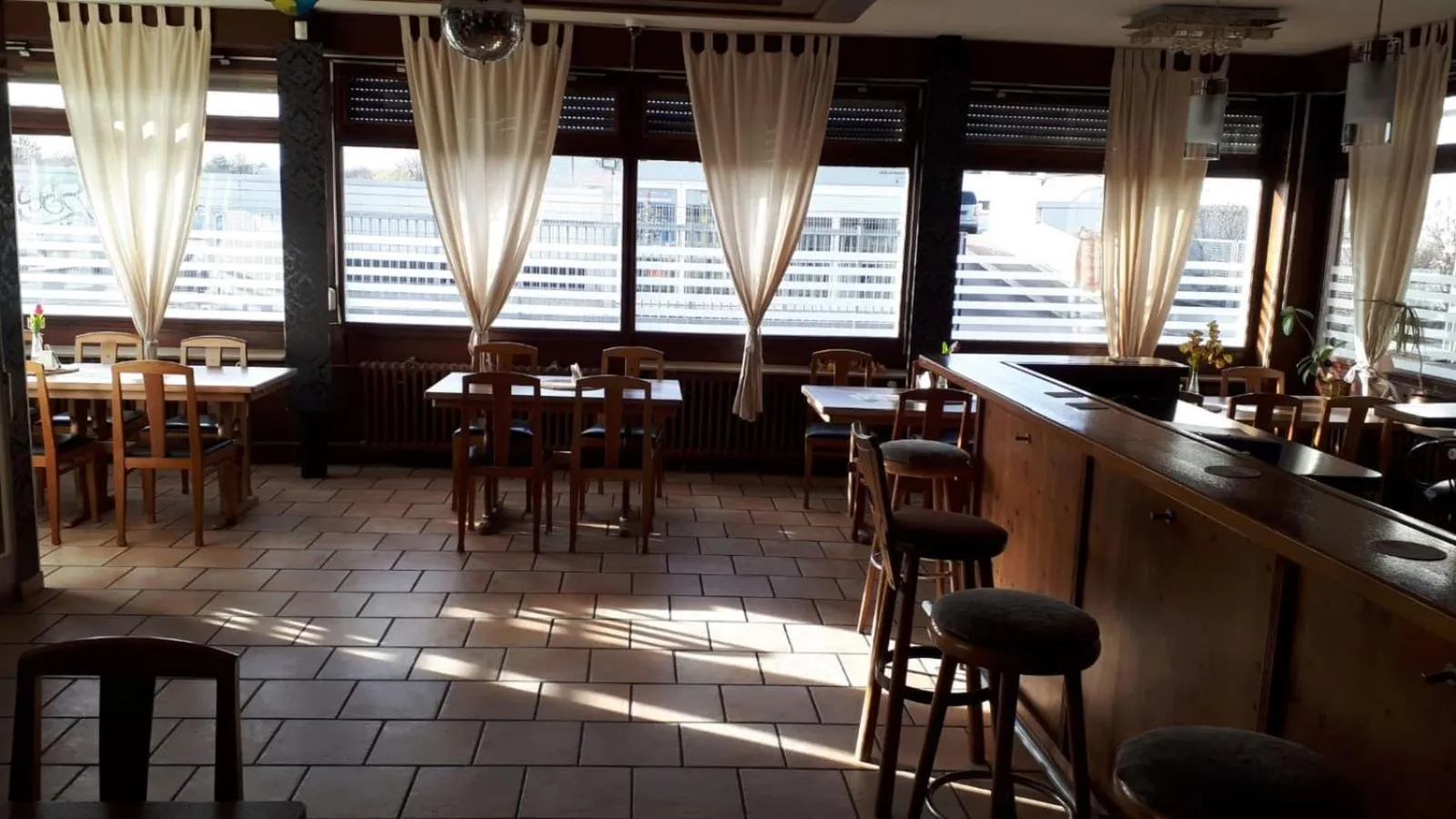 Restaurant/places to eat in GZ Hostel Bonn
