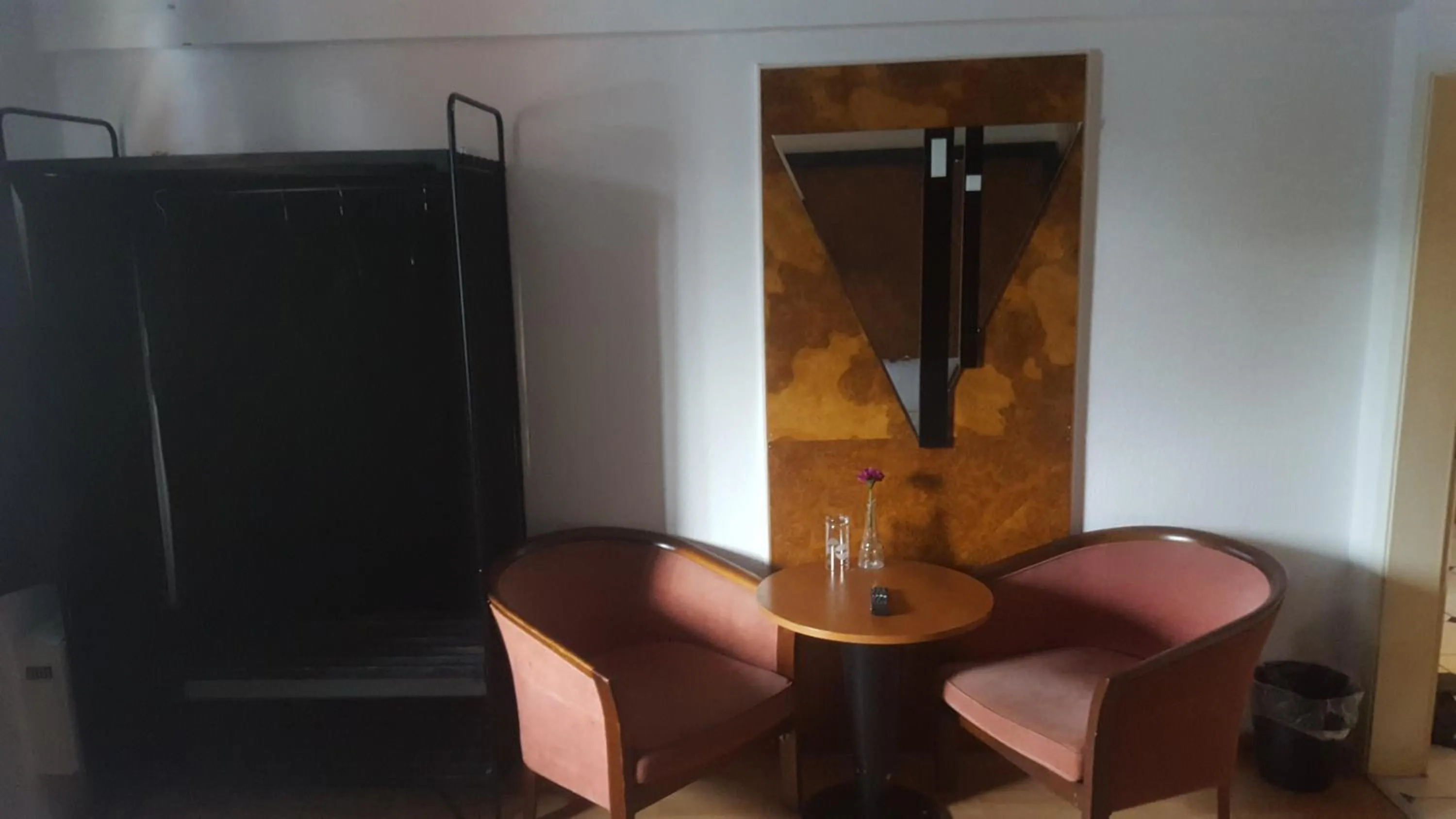 Seating area in GZ Hostel Bonn