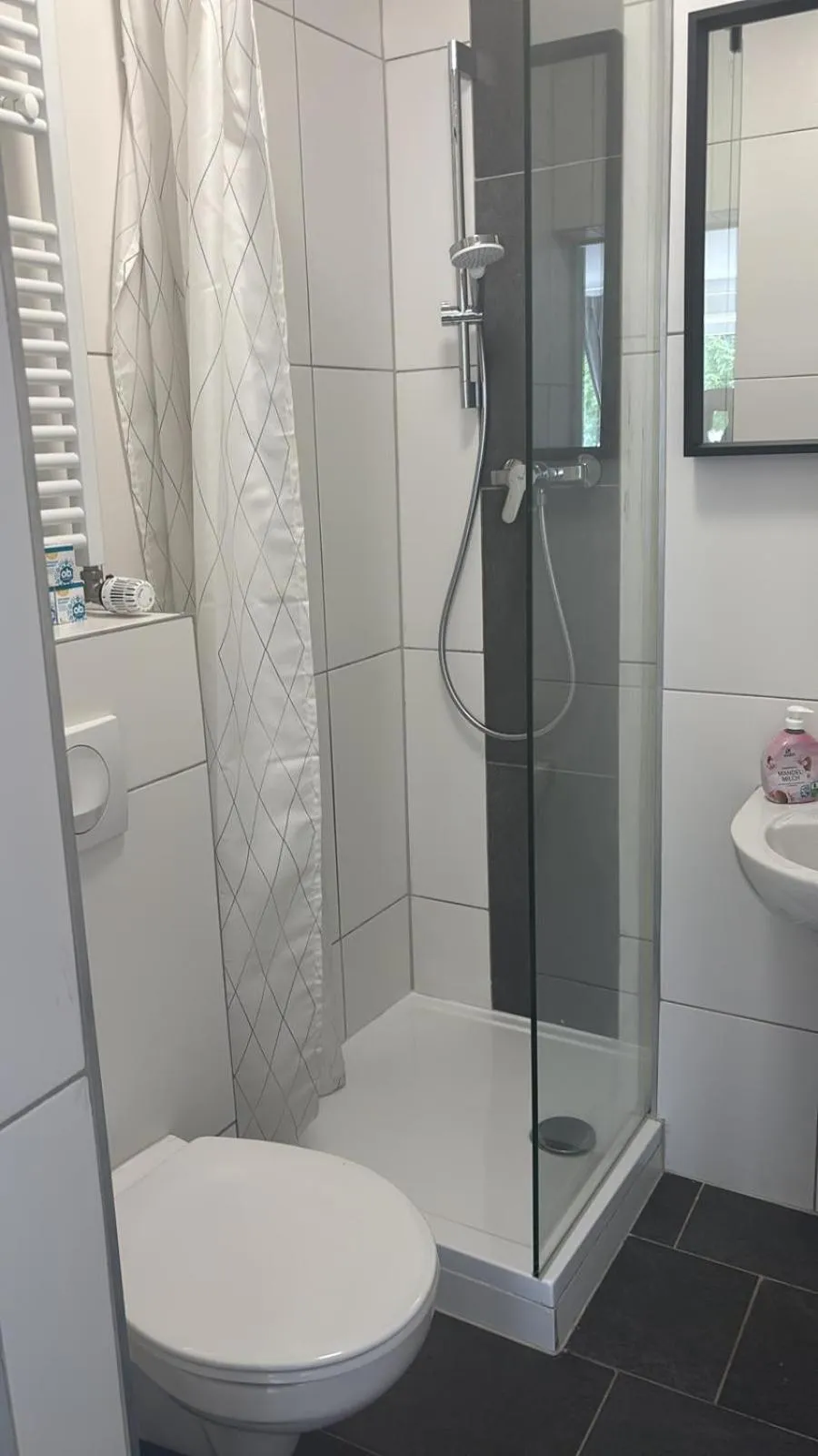 Bathroom in GZ Hostel Bonn