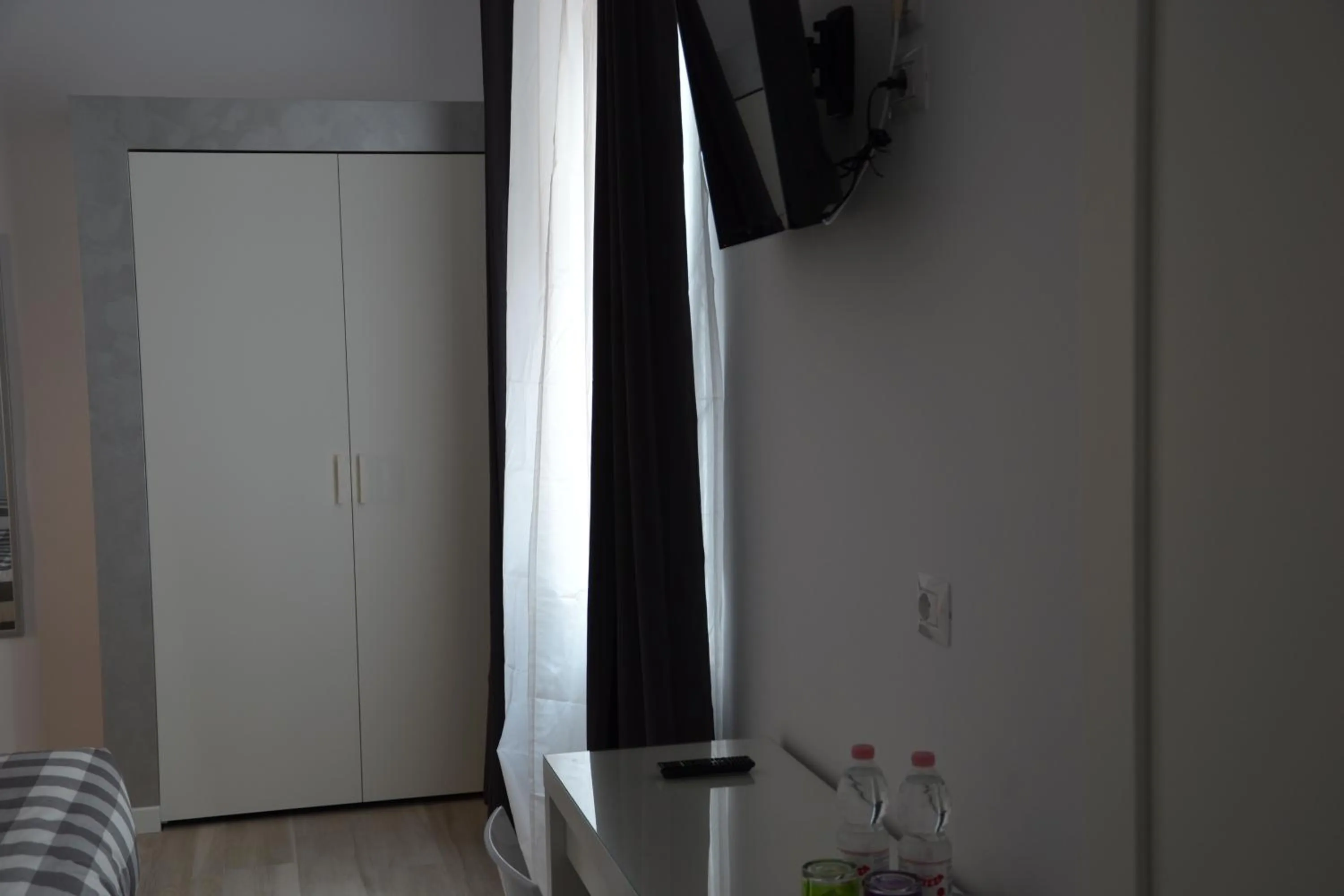 Decorative detail in In Centro Glam