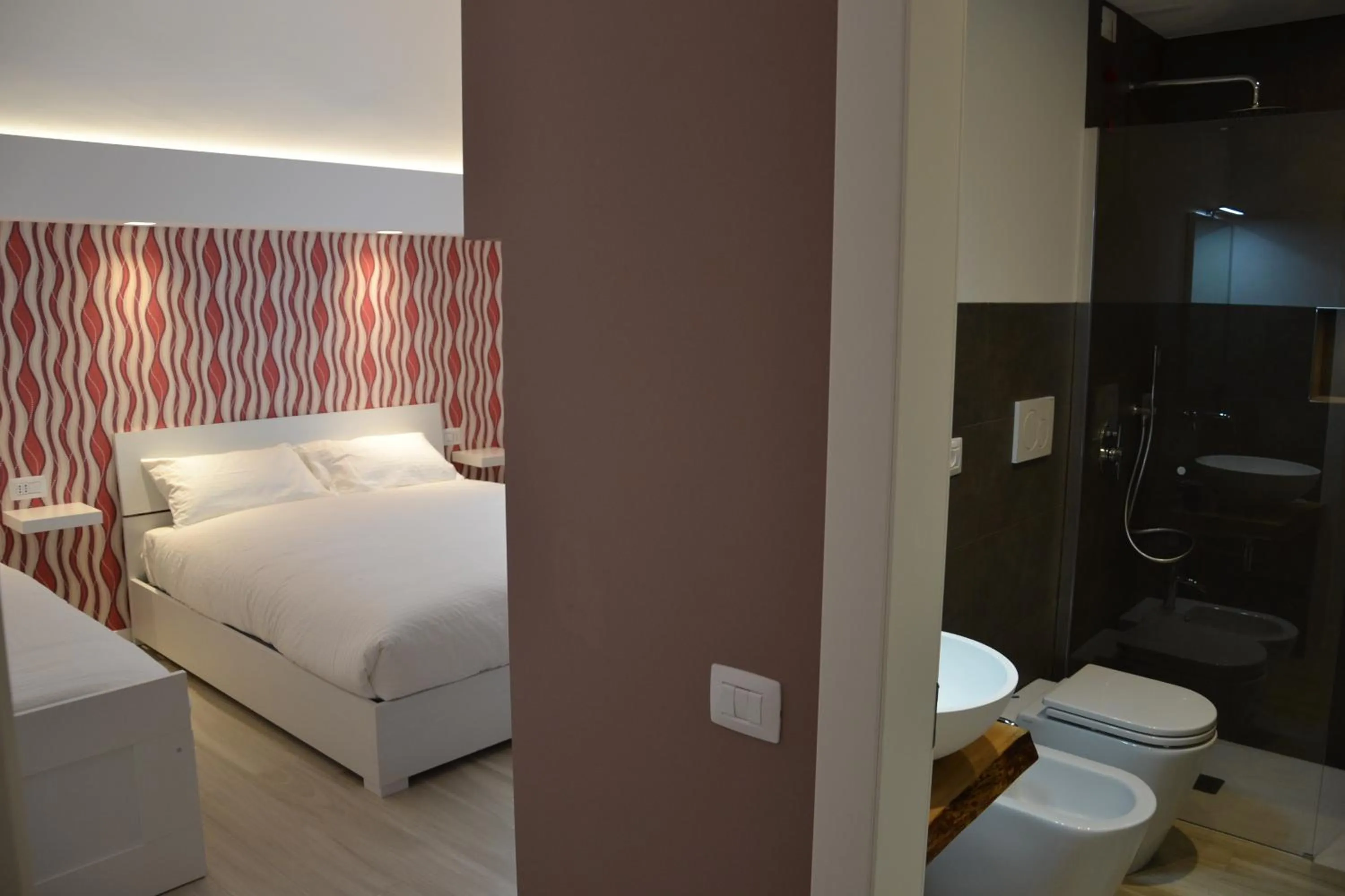 Photo of the whole room, Bed in In Centro Glam