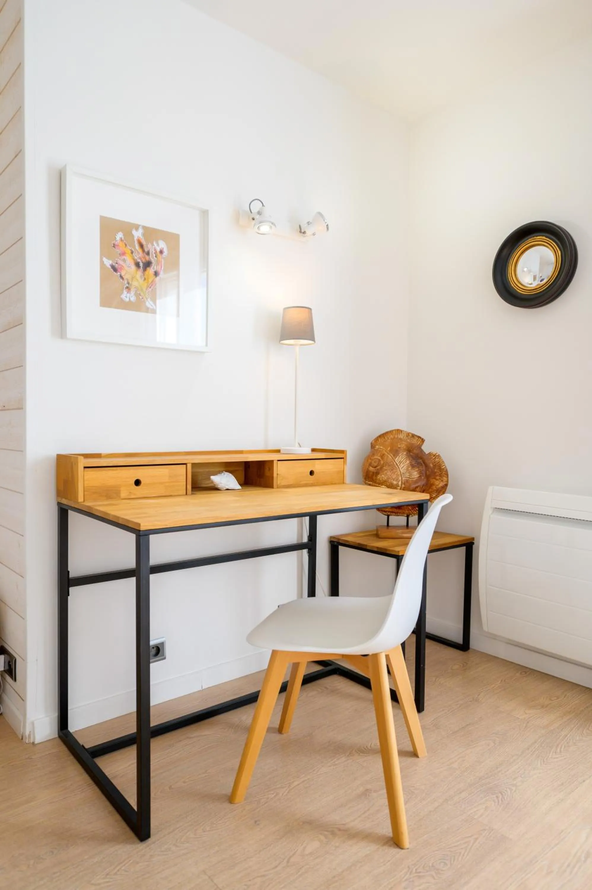 Seating area in Hôtel La Jetée