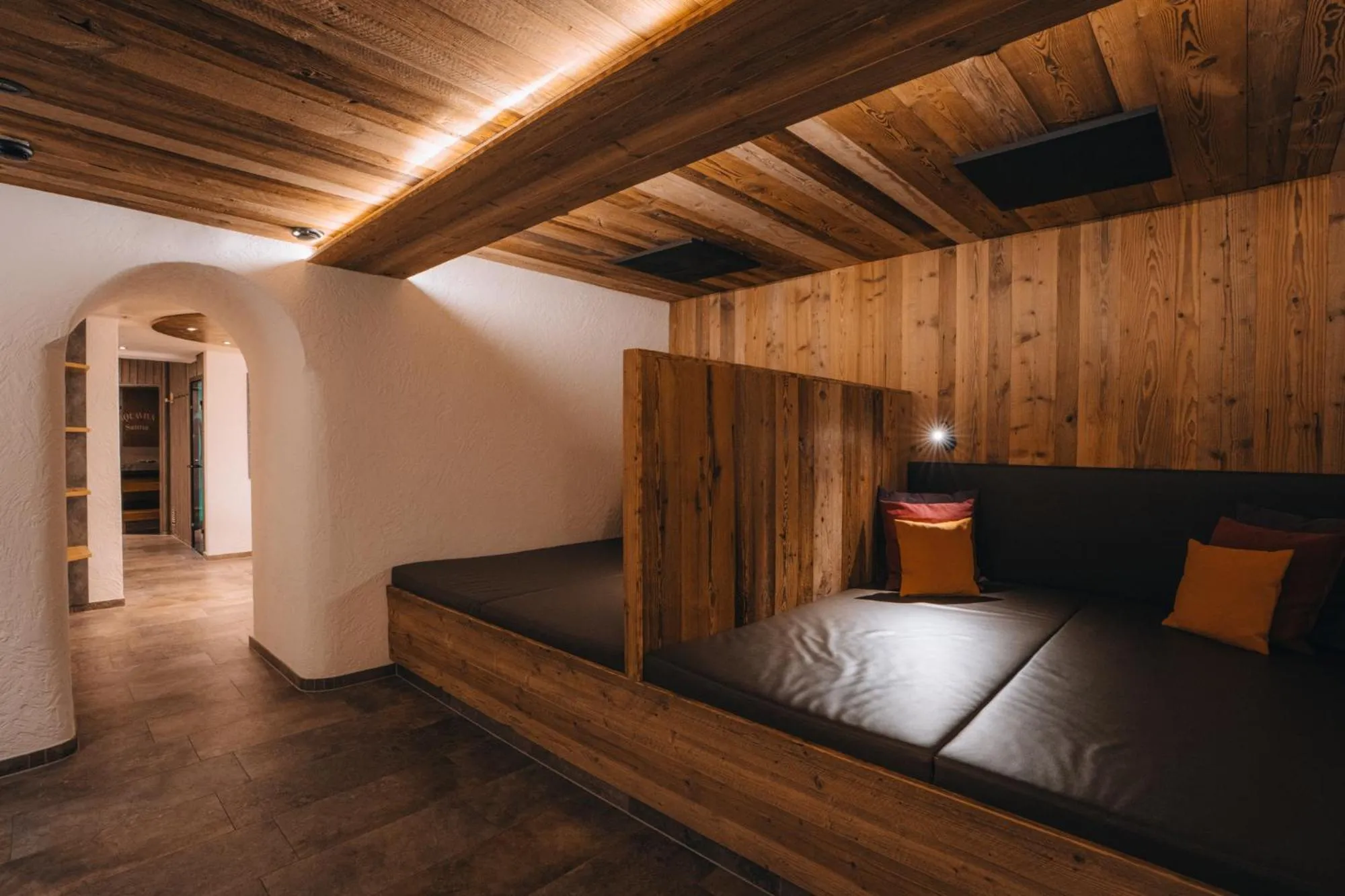 Bed in Hotel Edelweiss