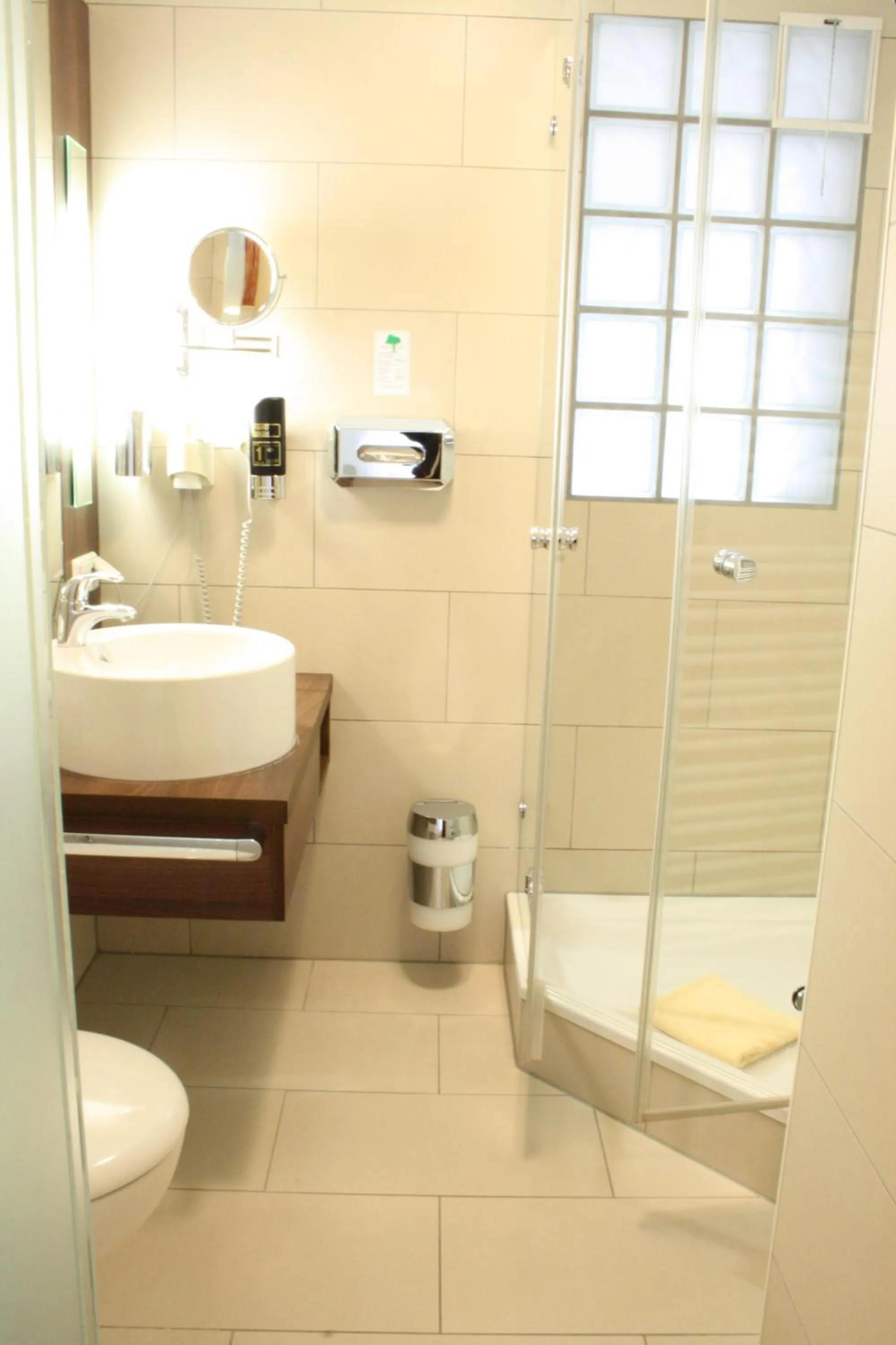 Bathroom in TaunusTagungsHotel