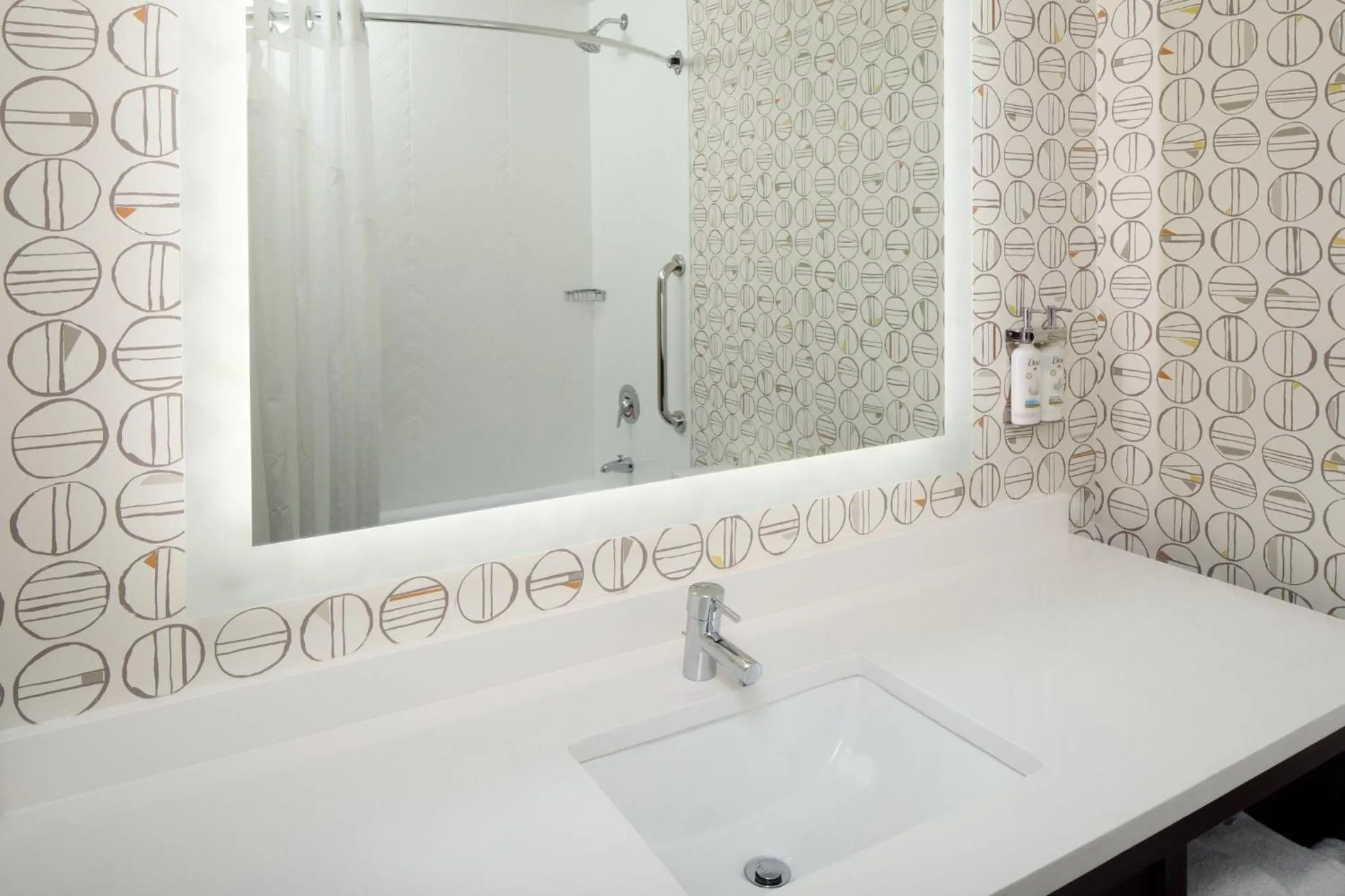 Bathroom in Holiday Inn Weirton-Steubenville Area