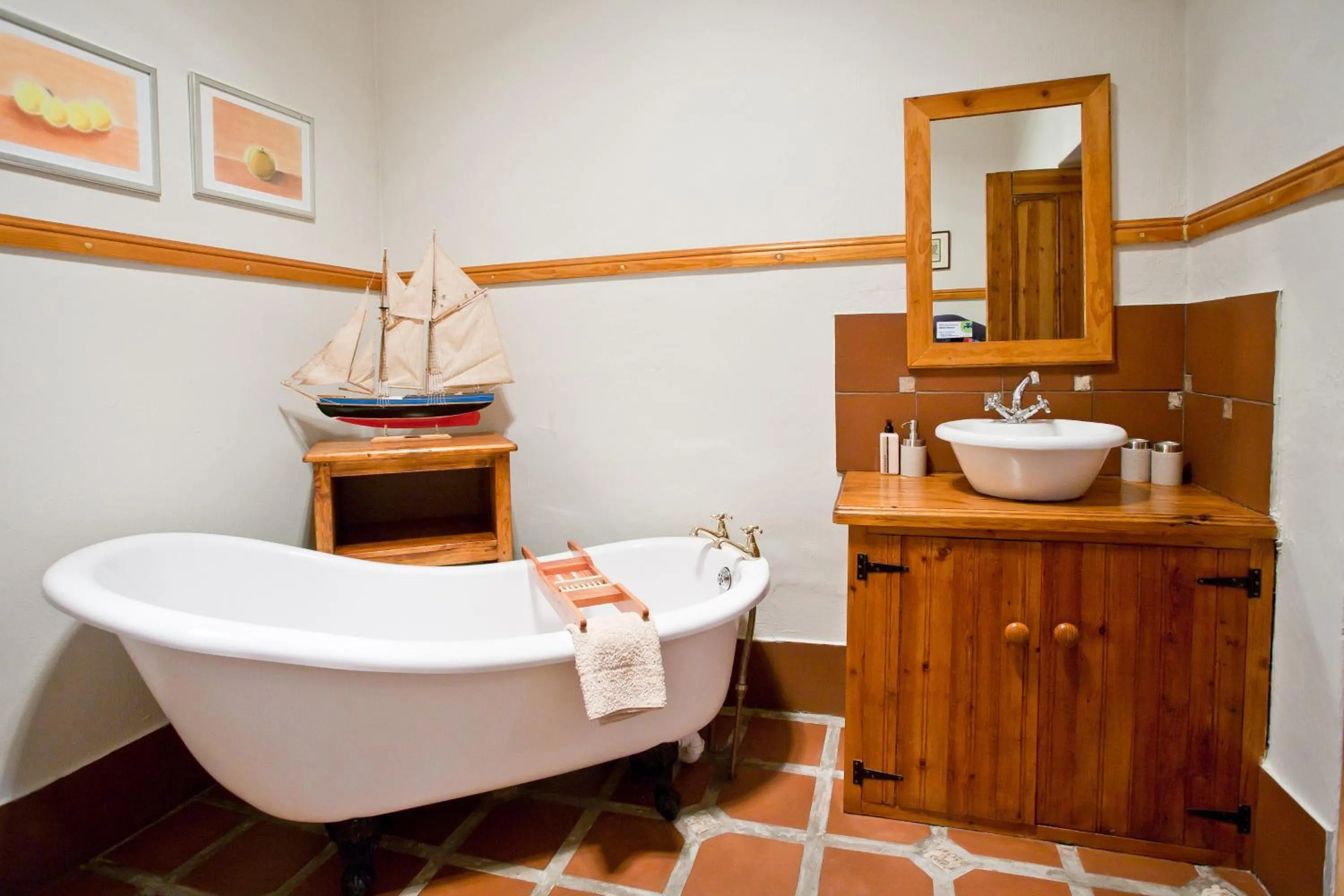 Bathroom in Oakdene Guest House