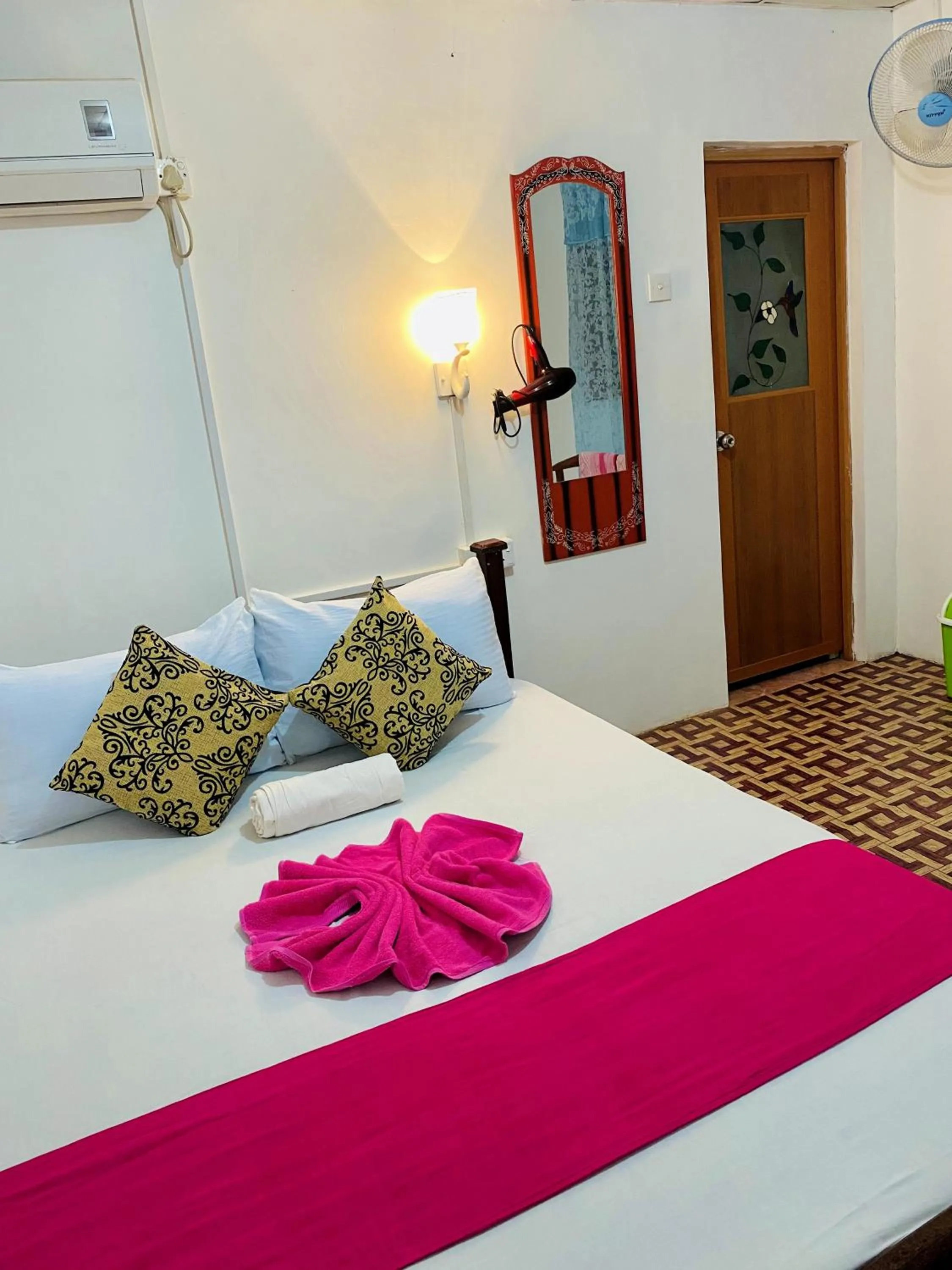 Bed in Sigiri Lakshan Home Stay