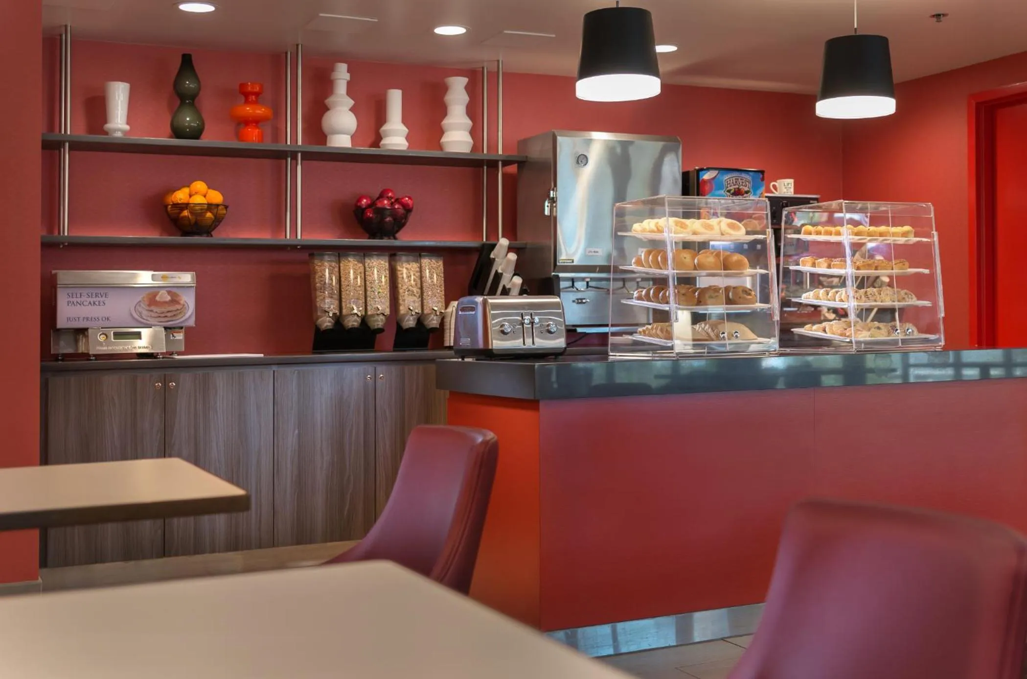 Buffet breakfast in LivINN Hotel Cincinnati North/ Sharonville