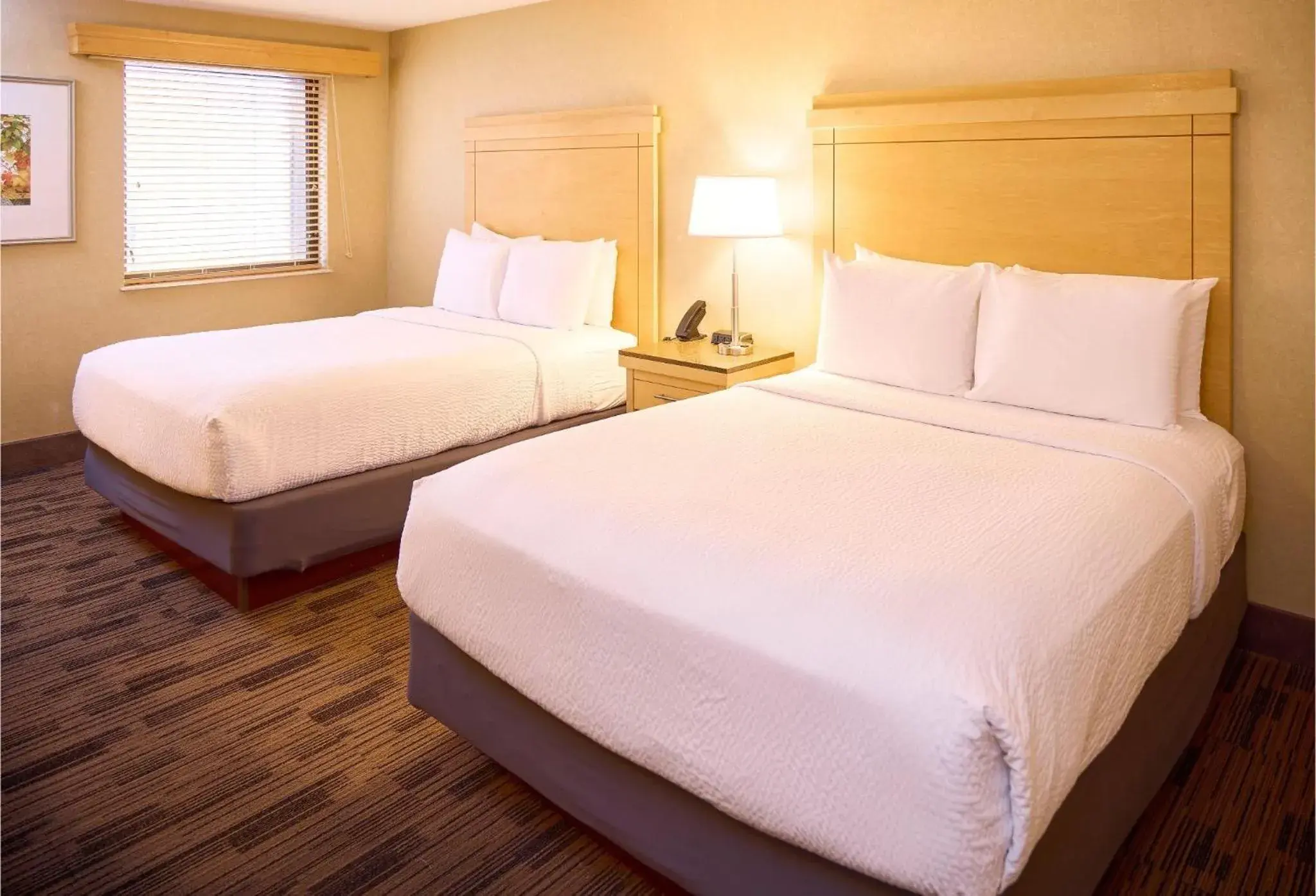 Queen Room with Two Queen Beds - Non-Smoking in LivINN Hotel Cincinnati North/ Sharonville Queen Room with Two Queen Beds - Non-Smoking in LivINN Hotel Cincinnati North/ Sharonville