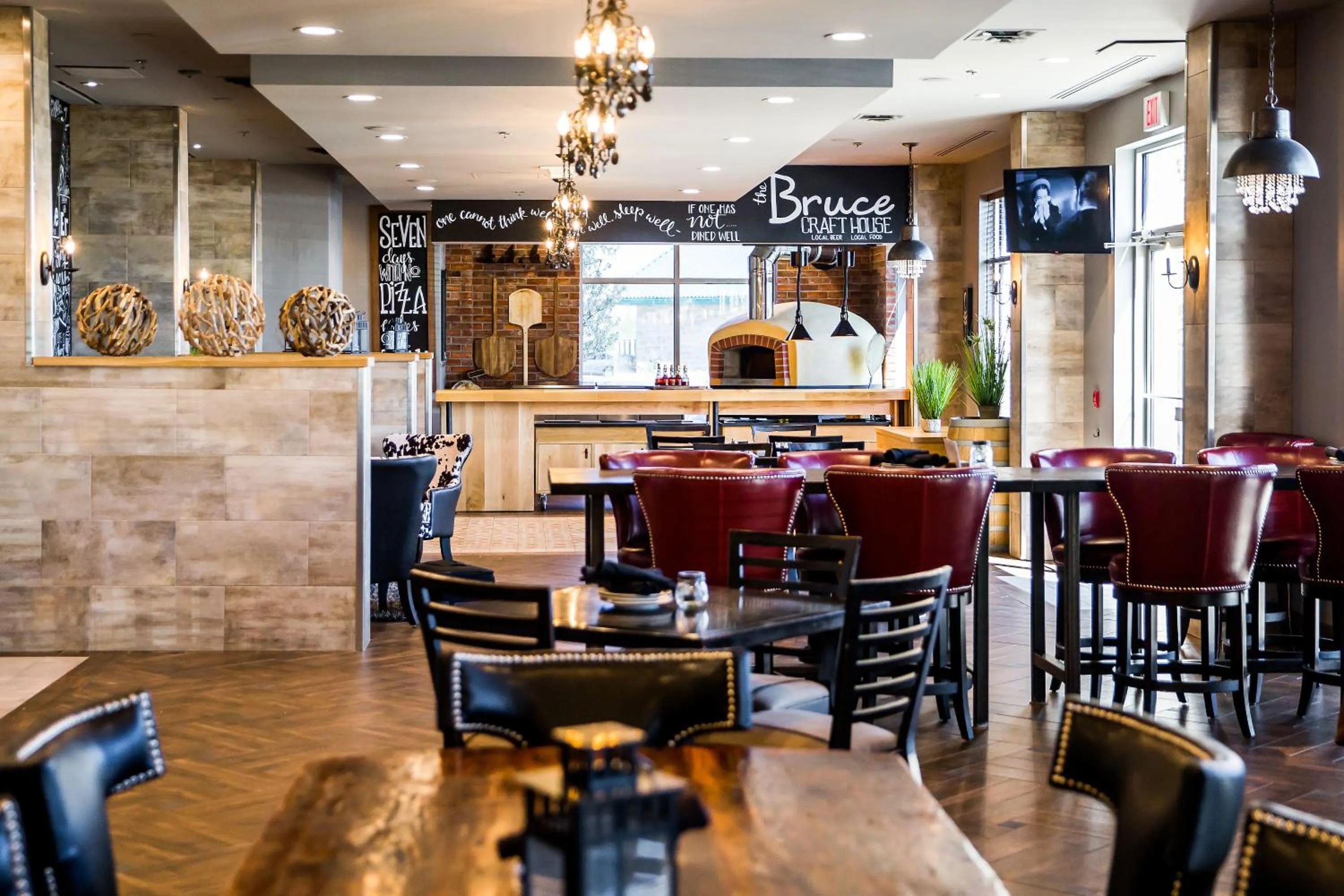 Restaurant/places to eat in Cambridge Hotel and Conference Centre