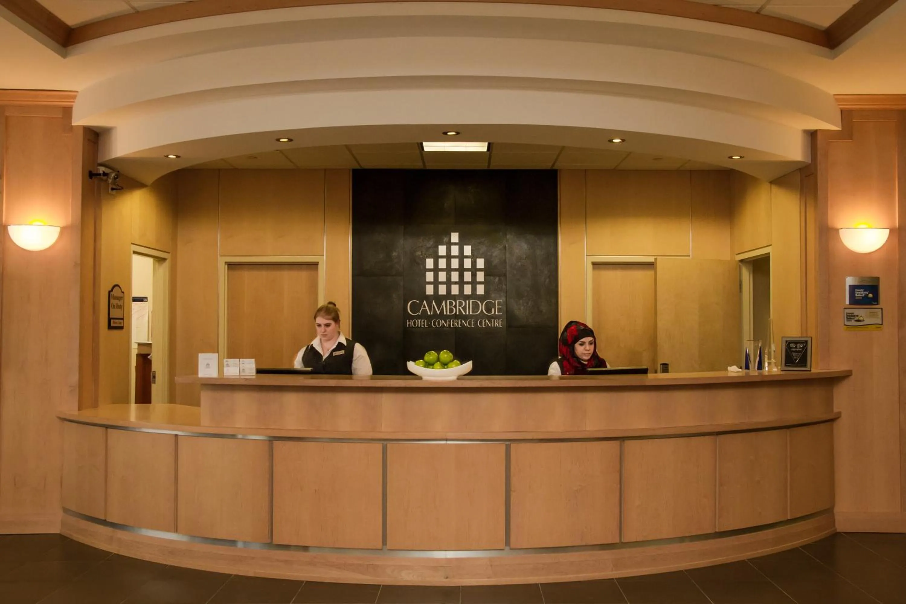 Lobby or reception in Cambridge Hotel and Conference Centre