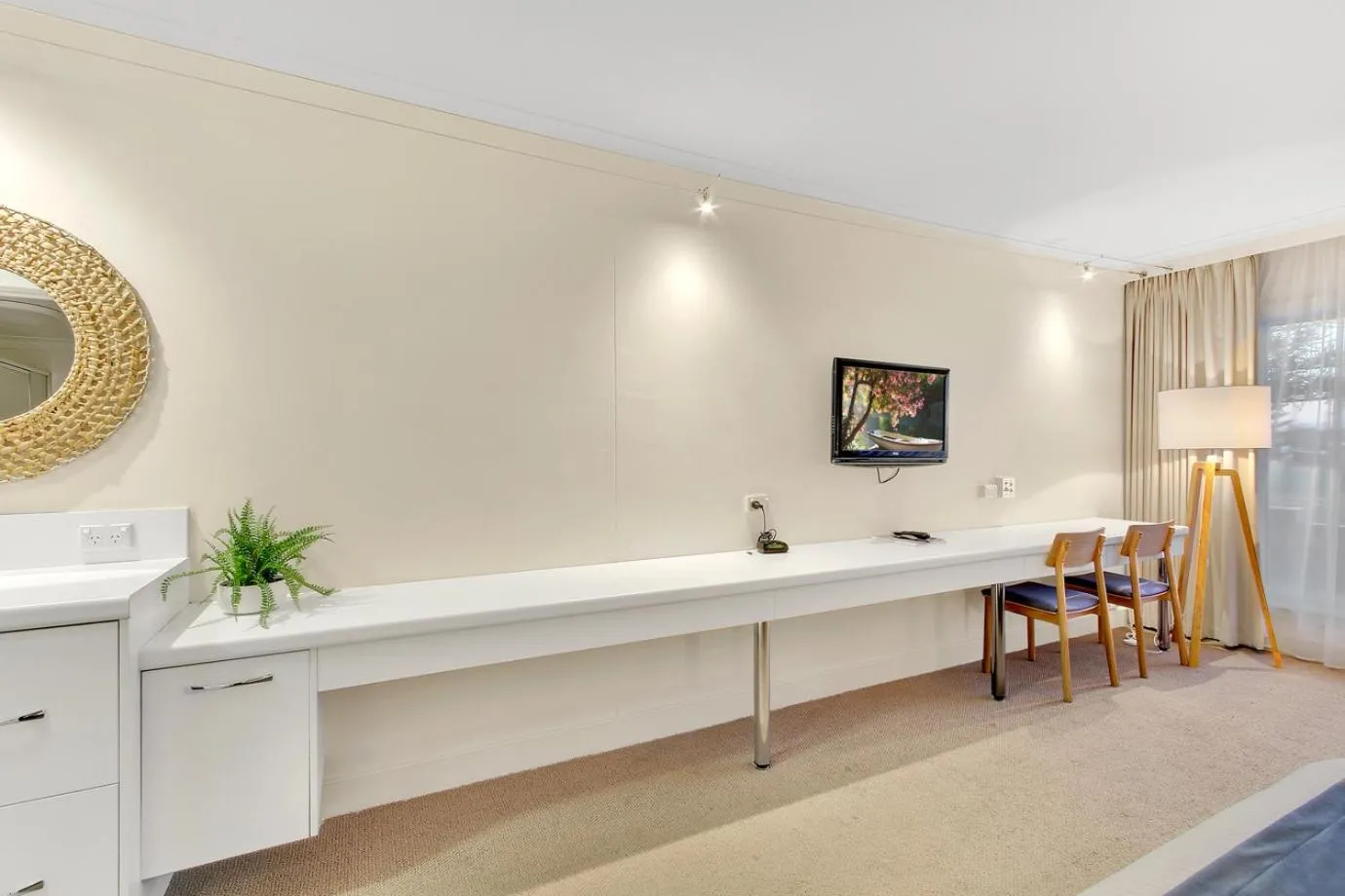 Seating area in Bellevue On The Lakes