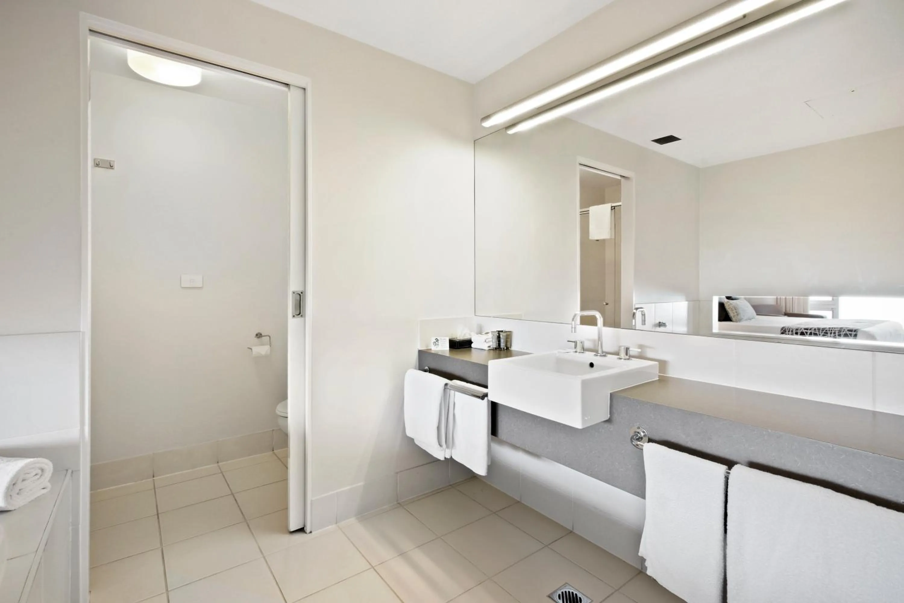 Bathroom in Bellevue On The Lakes