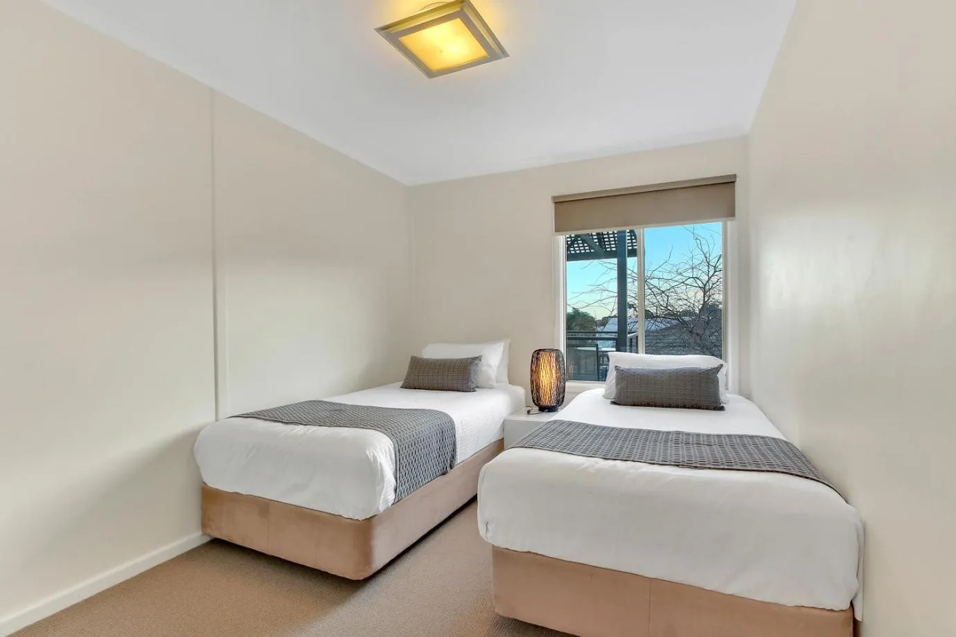 Bedroom, Bed in Bellevue On The Lakes