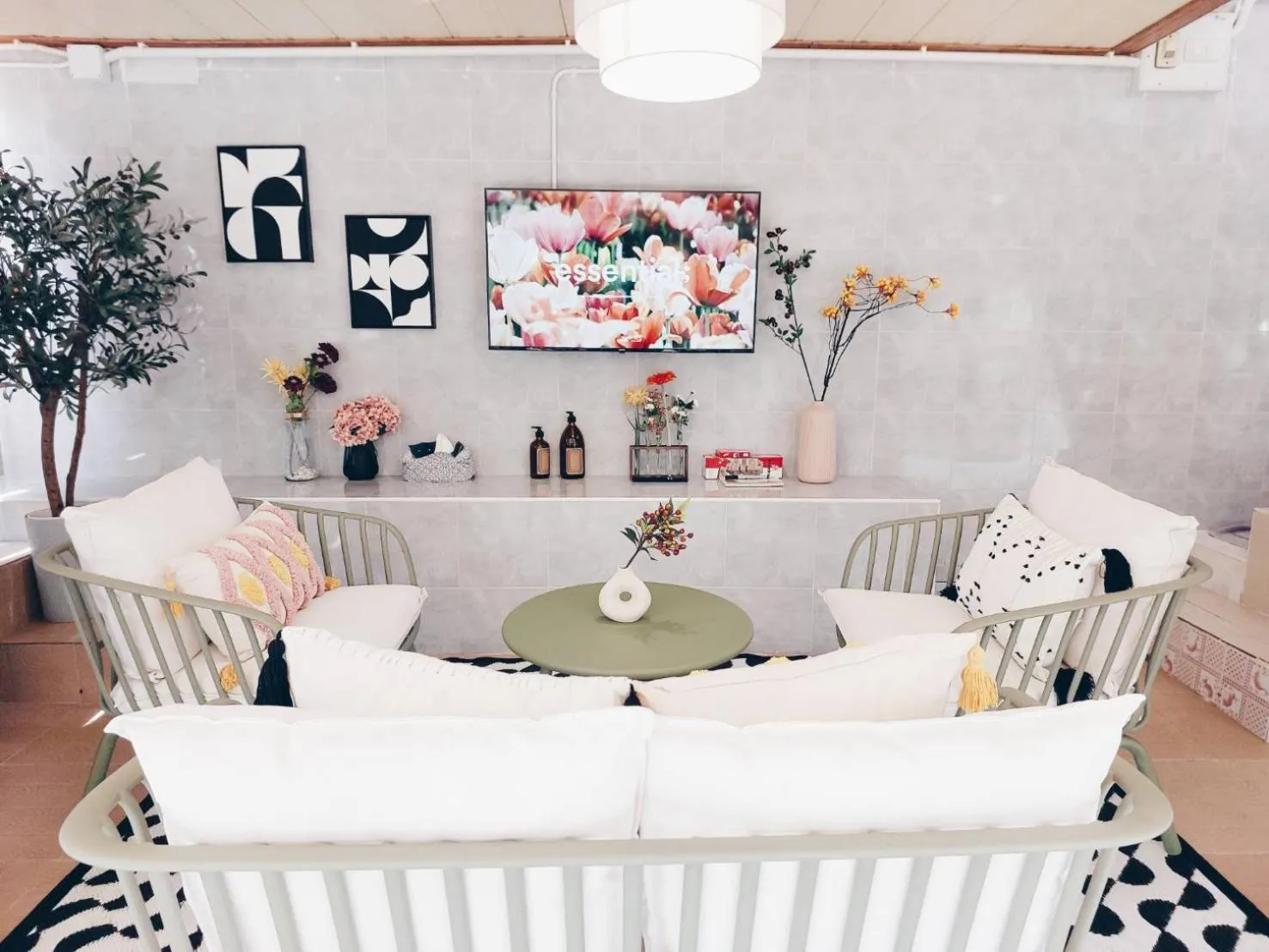 Living room in Green Riverside Homestay