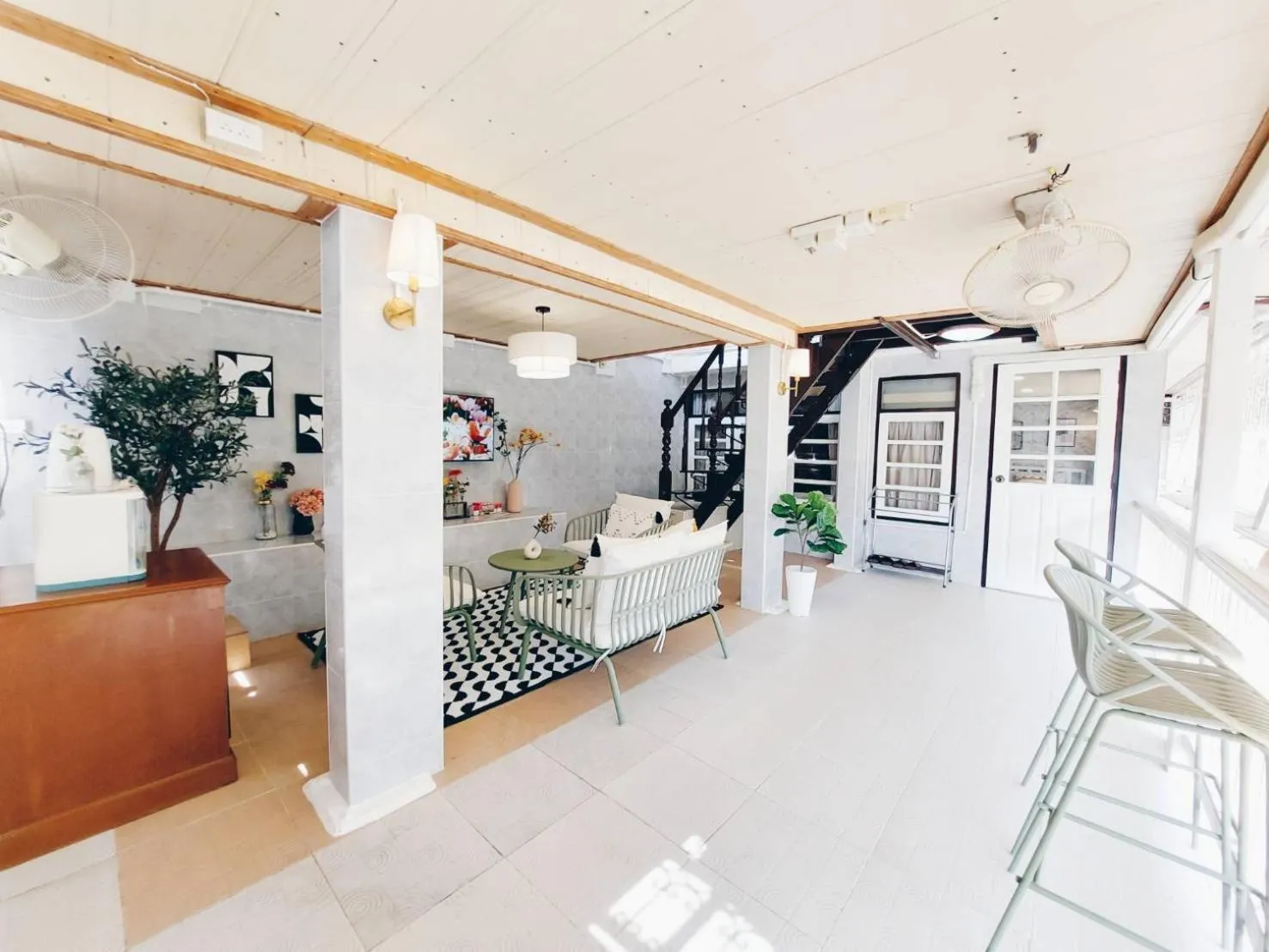 Living room in Green Riverside Homestay