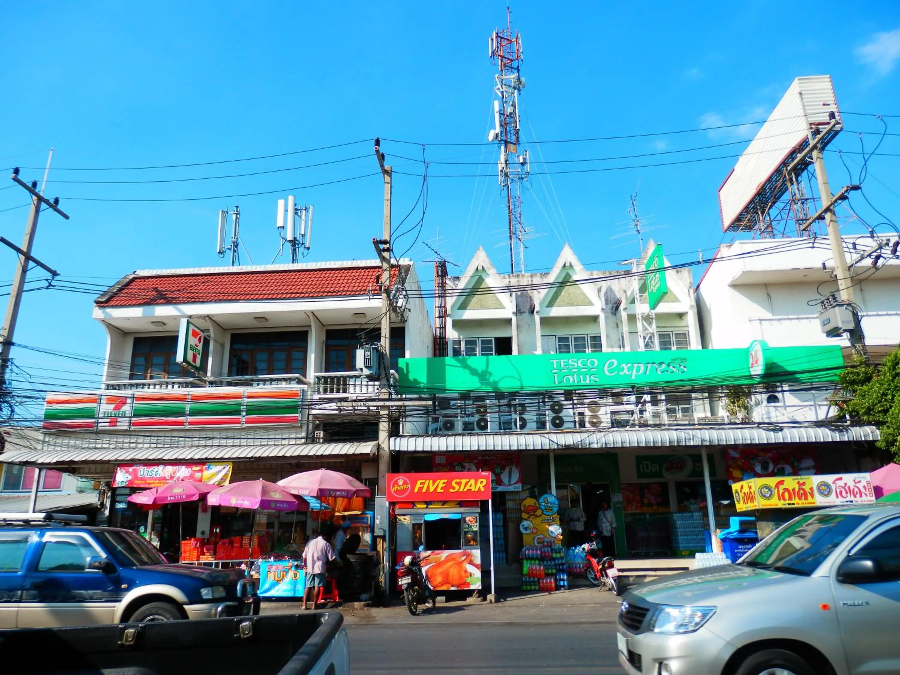 Restaurant/places to eat in Green Riverside Homestay