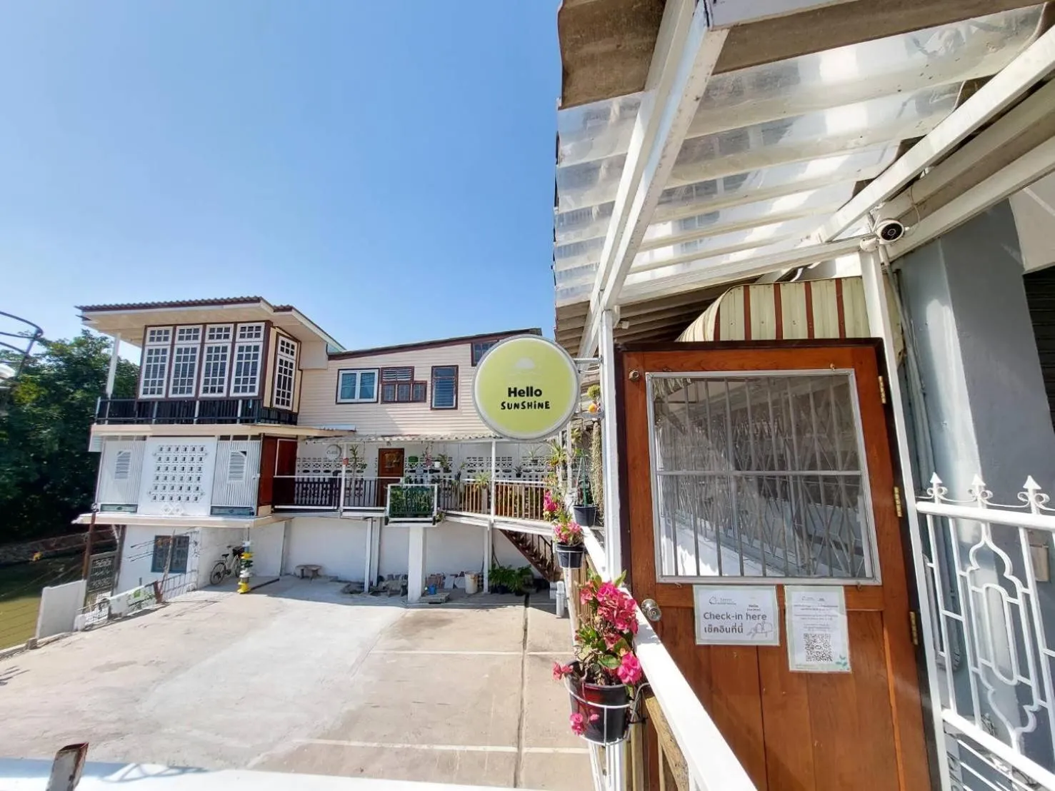 Property building in Green Riverside Homestay