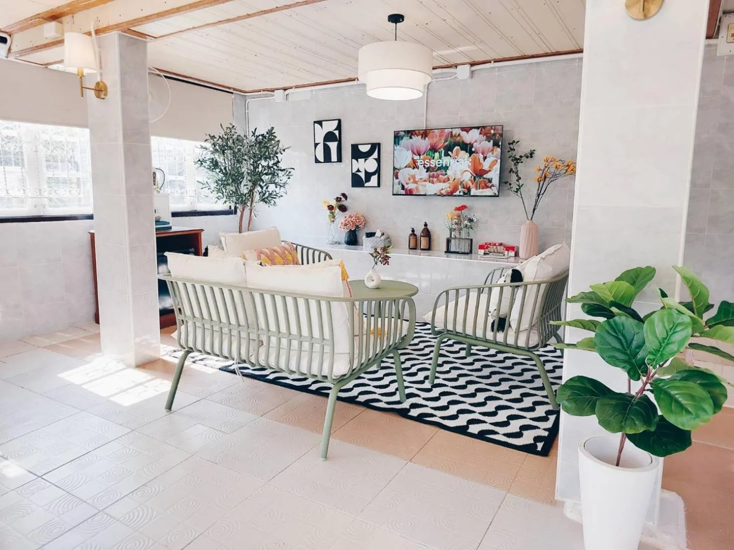 Living room in Green Riverside Homestay
