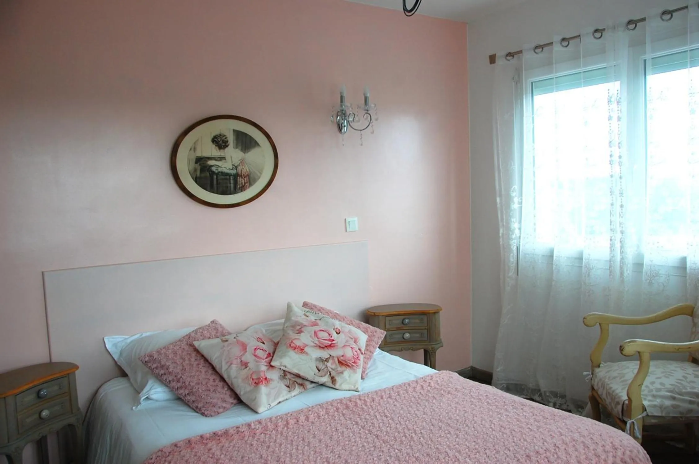 Bedroom, Bed in Le Pont de la Loire