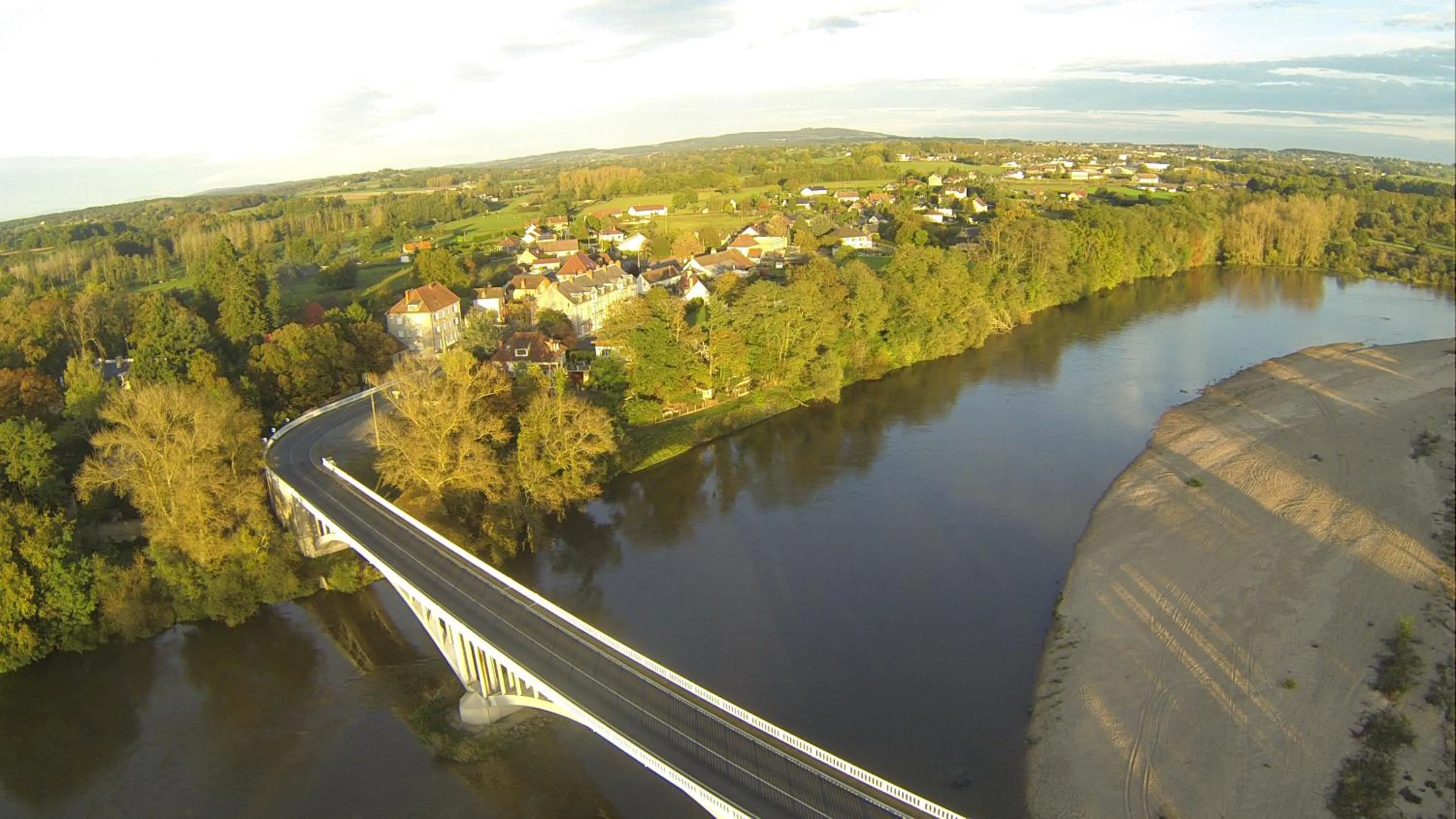 Neighbourhood in Le Pont de la Loire