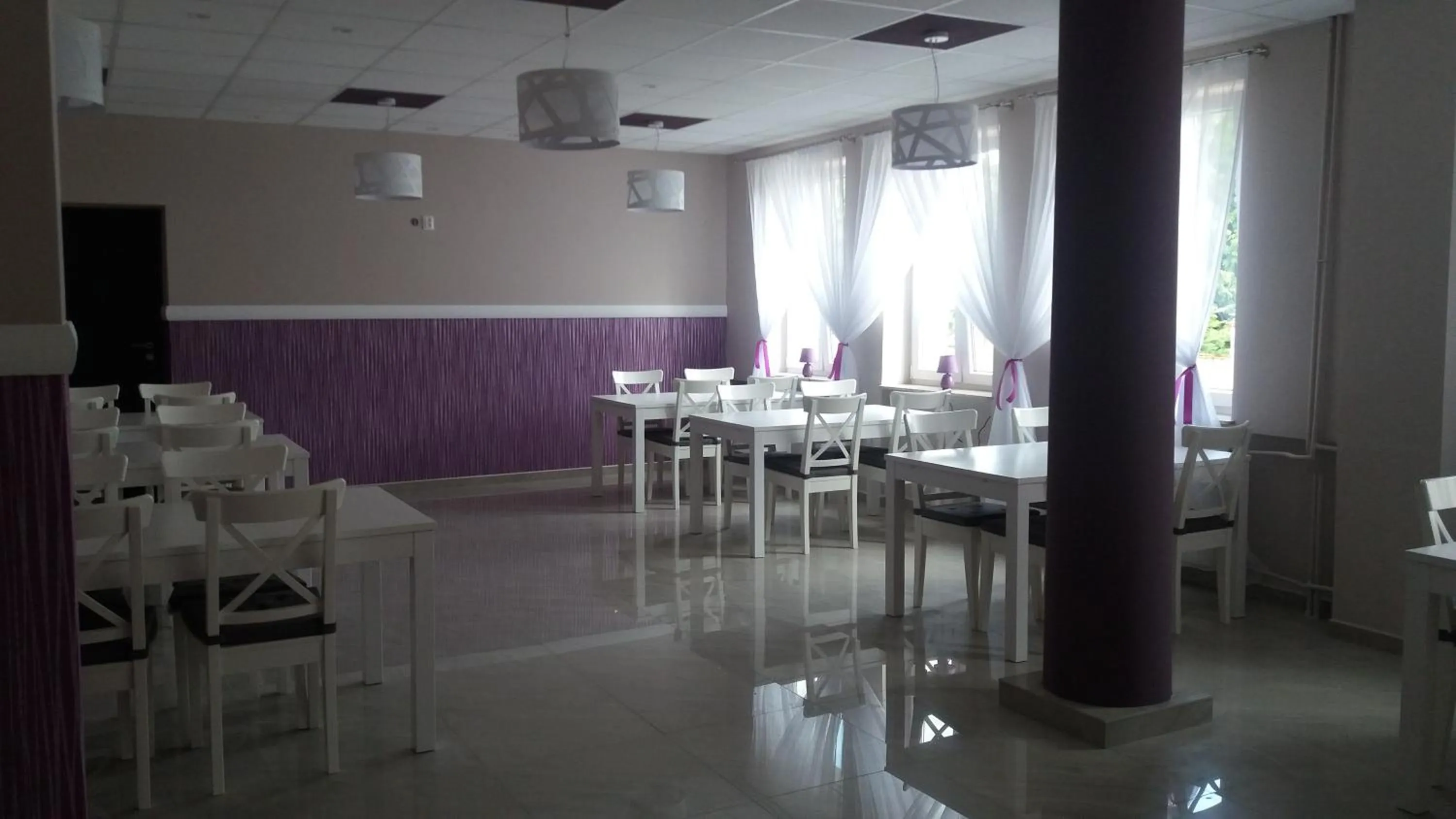 Restaurant/places to eat in SCSK Pół Ławy