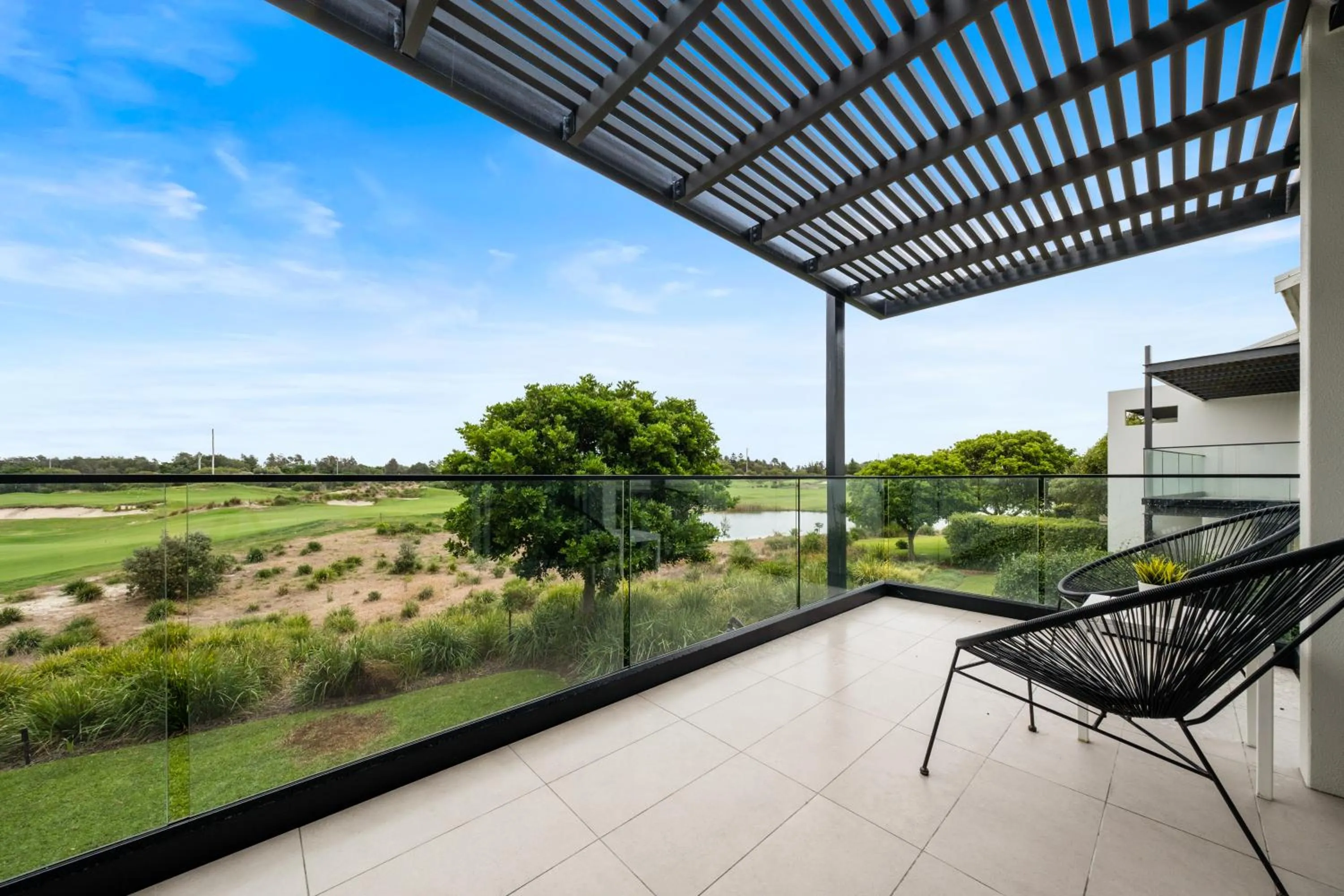 Balcony/Terrace in Pullman Magenta Shores Resort