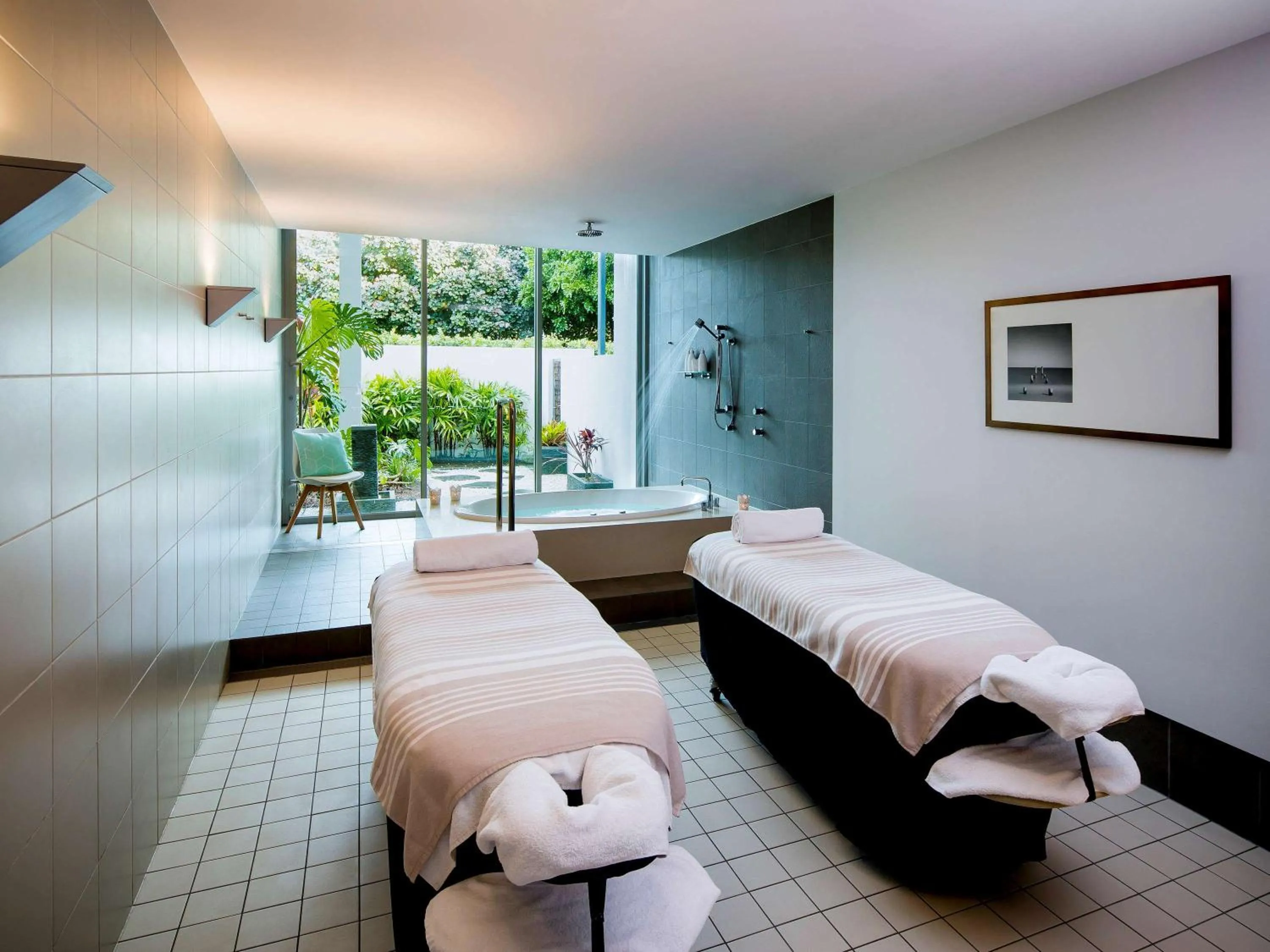 Spa and wellness centre/facilities, Bed in Pullman Magenta Shores Resort
