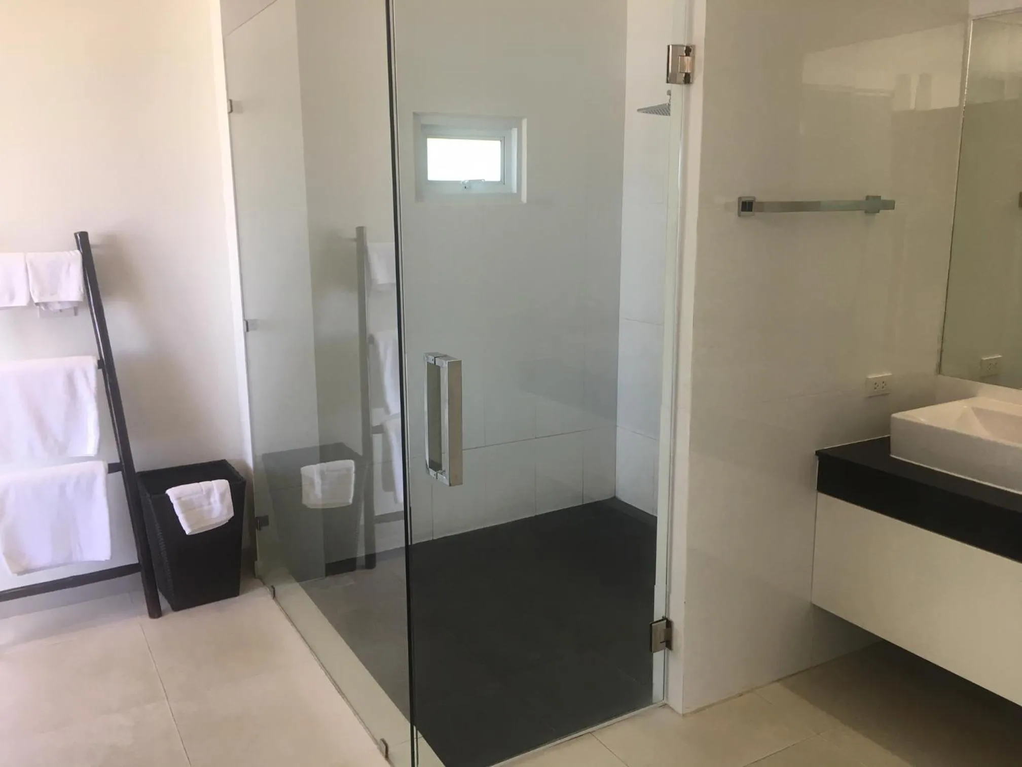 Shower, Bed in Samui Blue Orchid - Adult Only