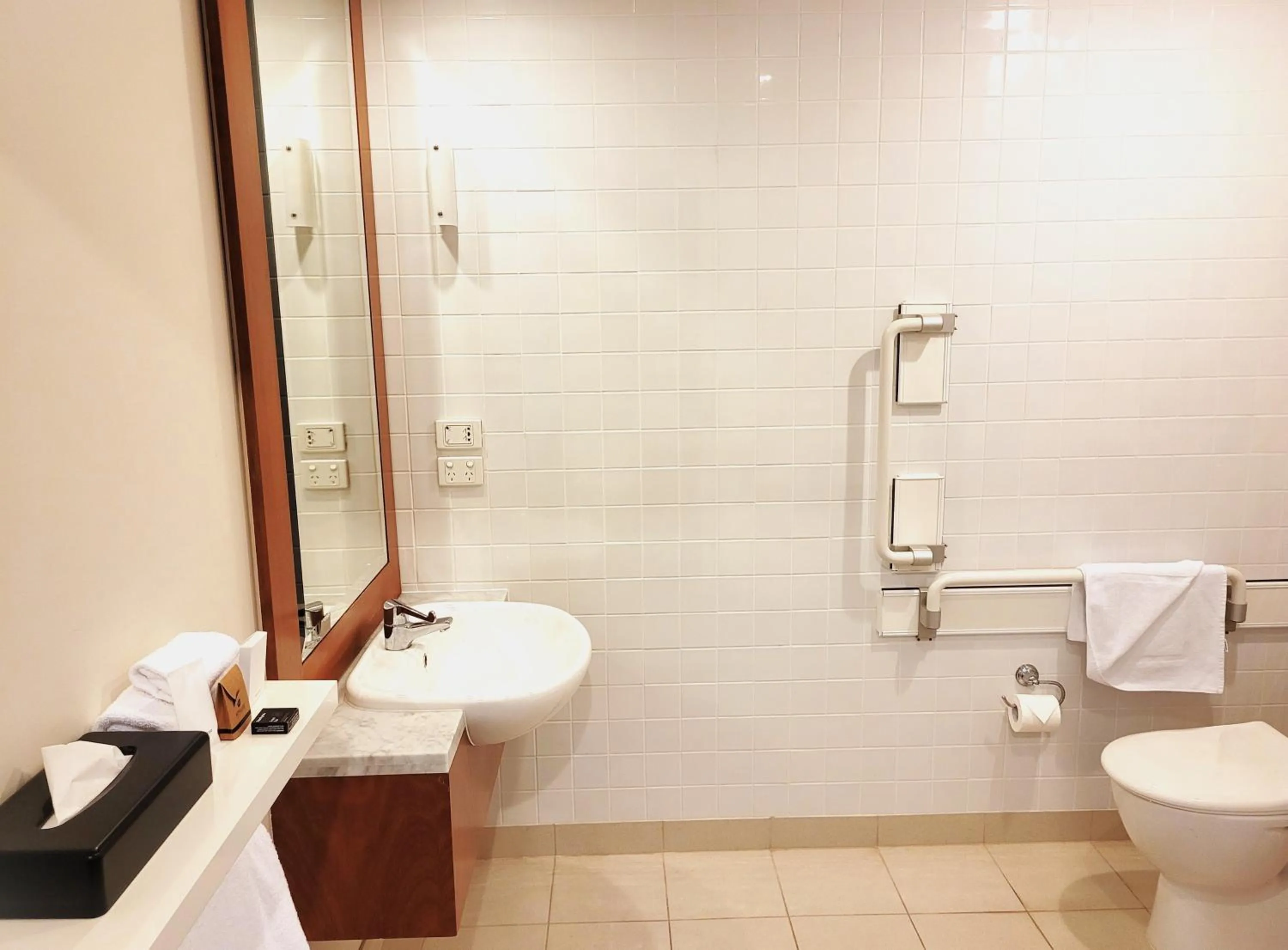 Shower in Yarra Valley Lodge