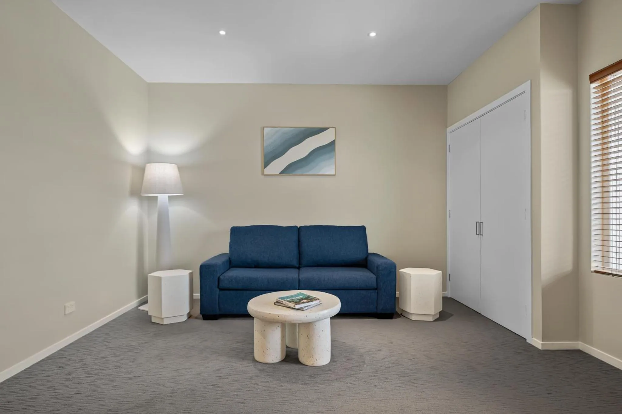 Living room in Deep Blue Hotel & Hot Springs