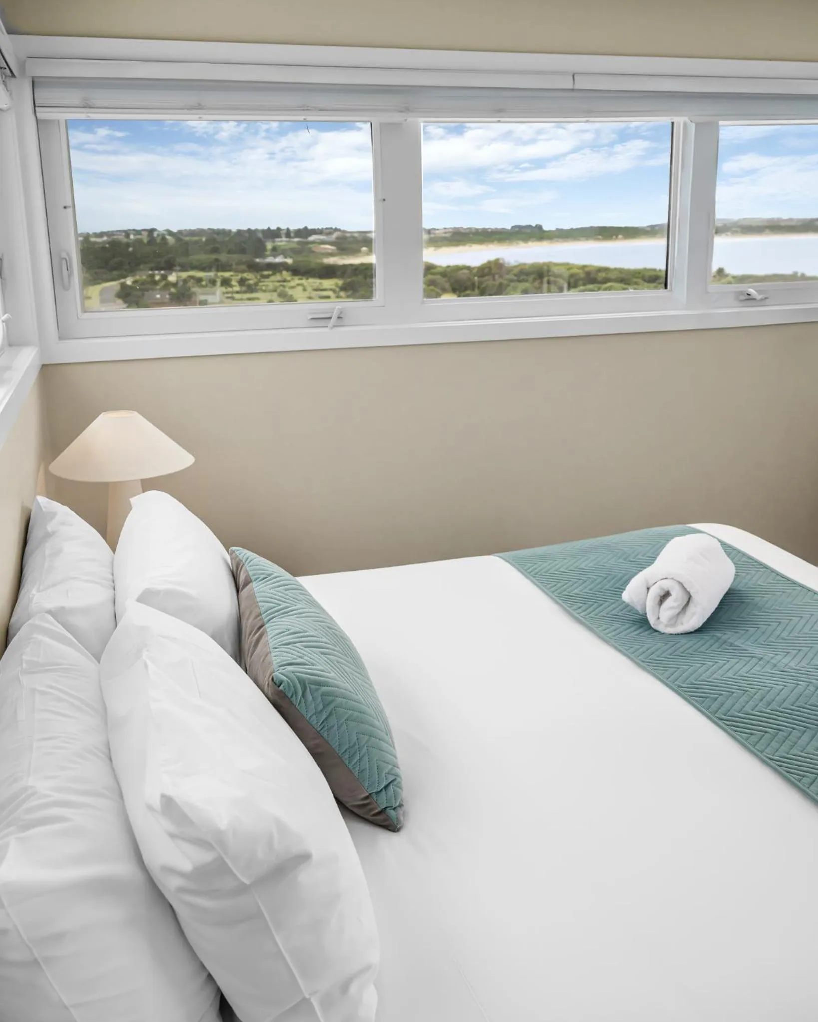 View (from property/room), Bed in Deep Blue Hotel & Hot Springs