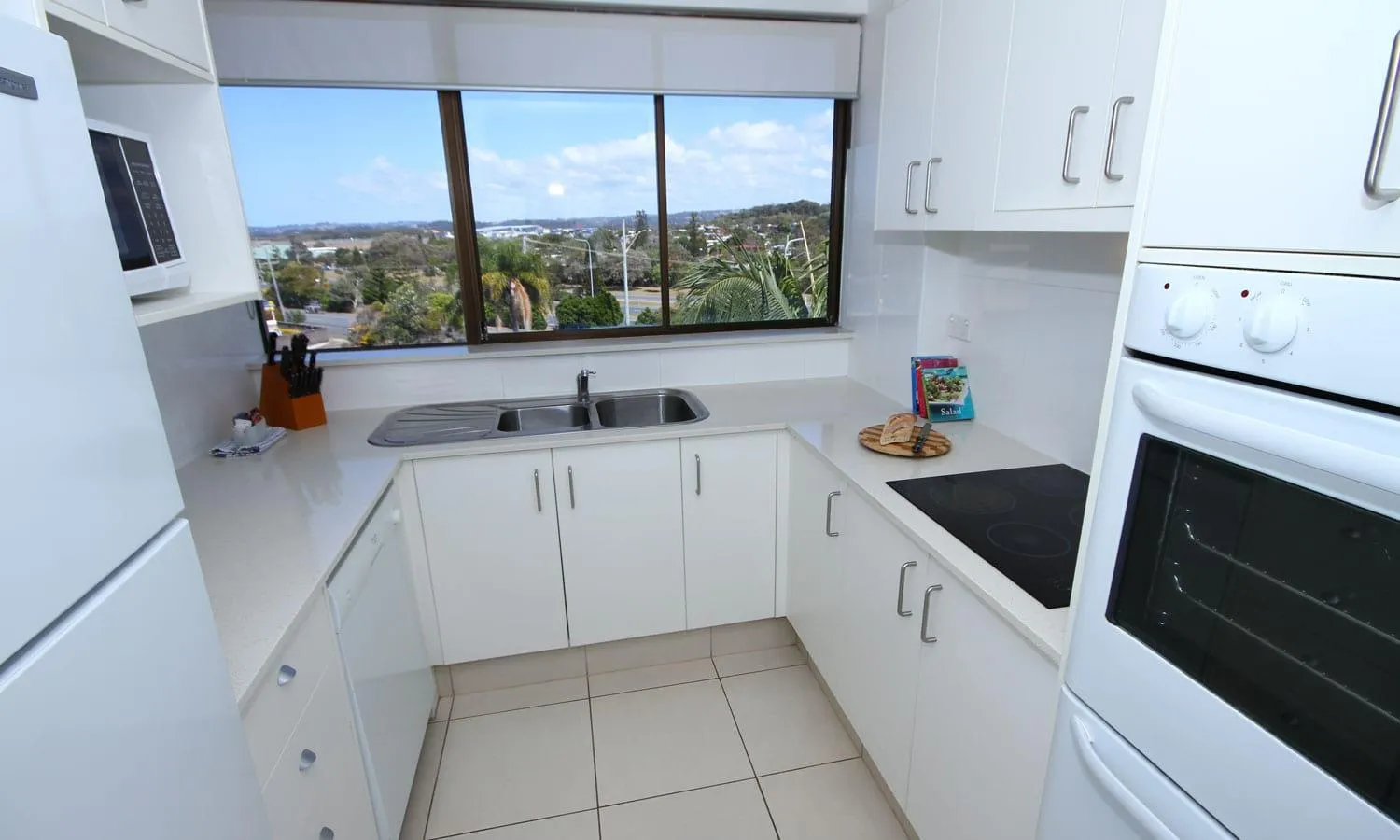 San Simeon Beachfront Apartments Tugun