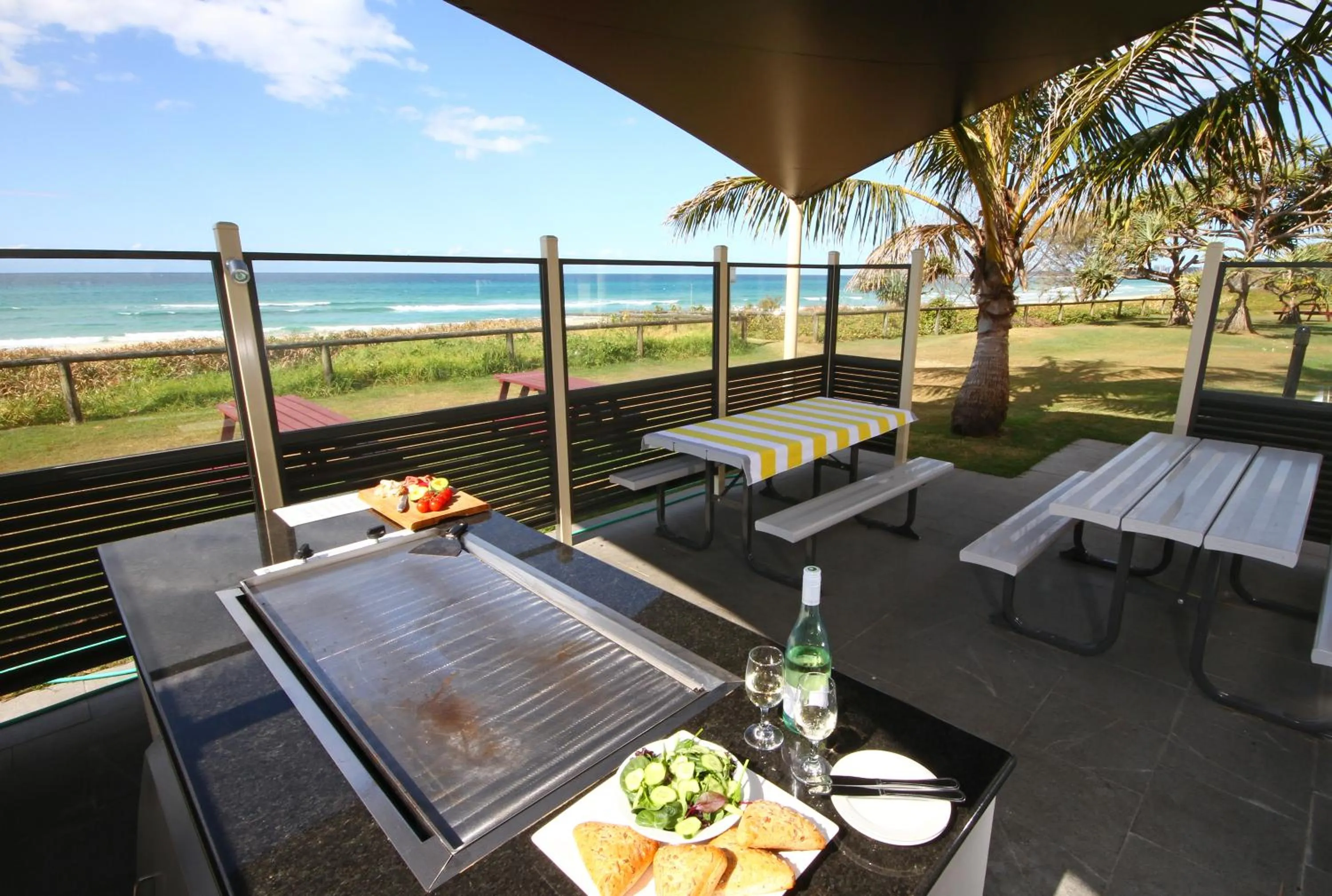 Beach in San Simeon Beachfront Apartments Tugun