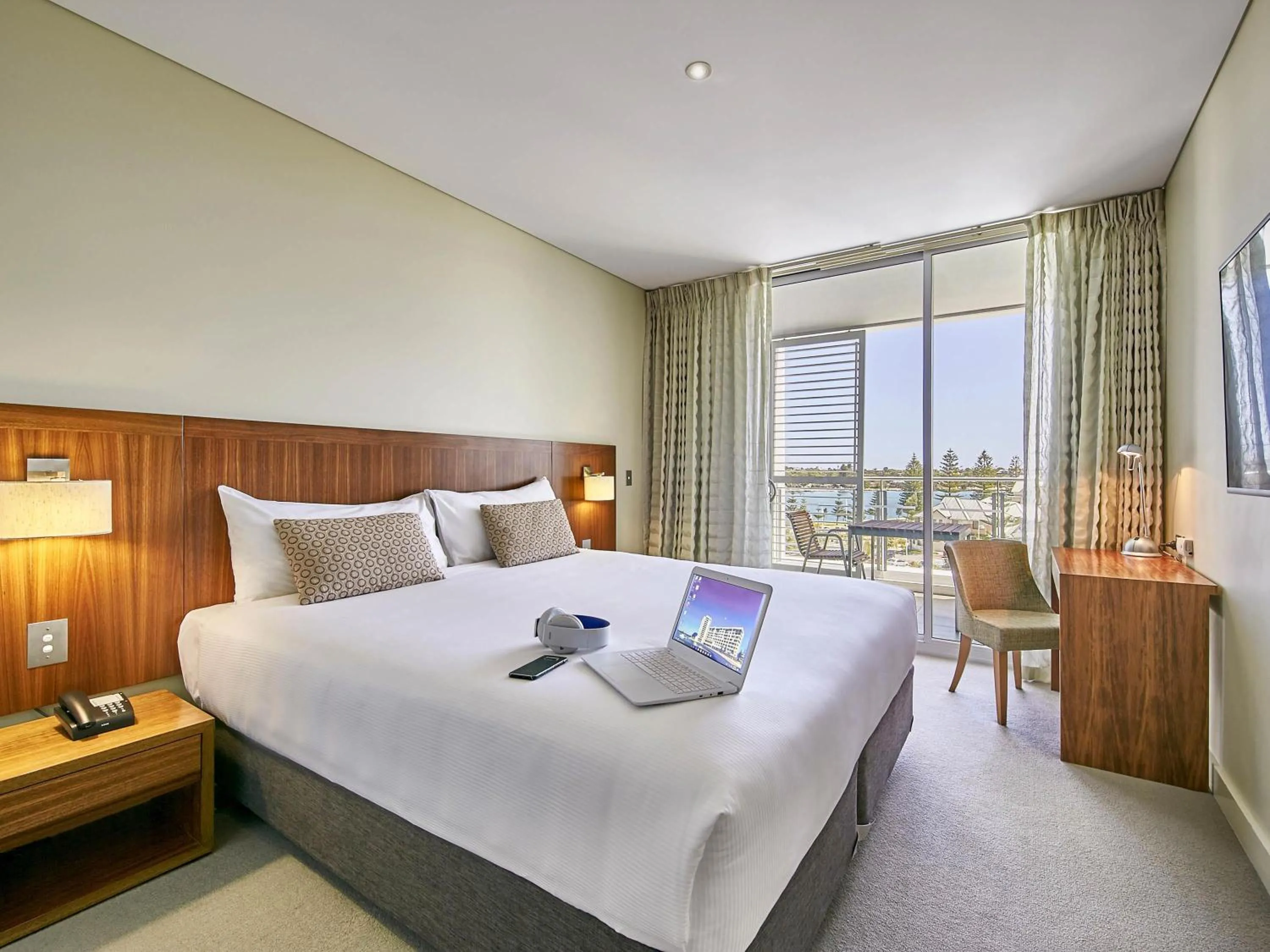 Bedroom, Bed in The Sebel Mandurah