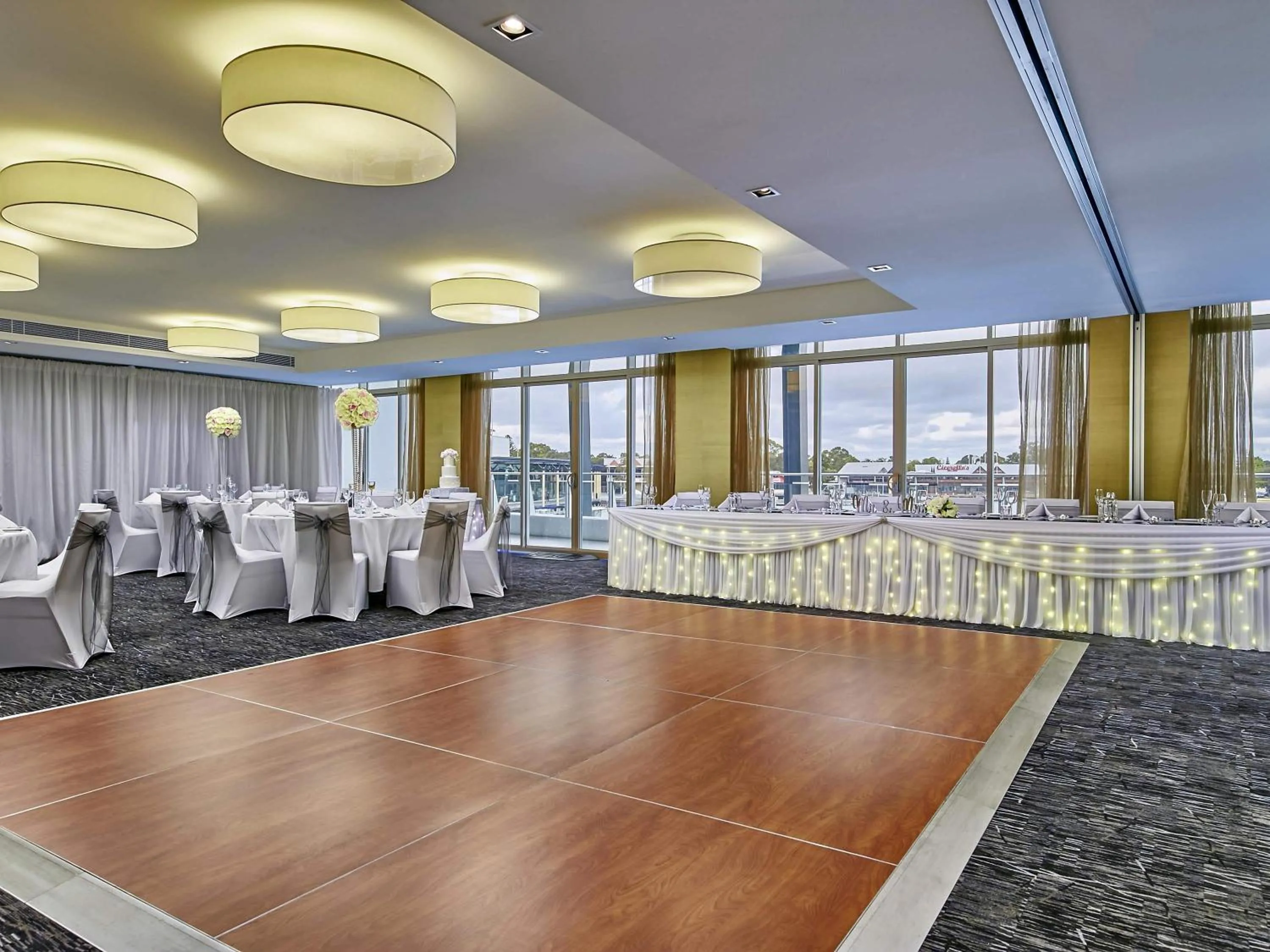 wedding in The Sebel Mandurah