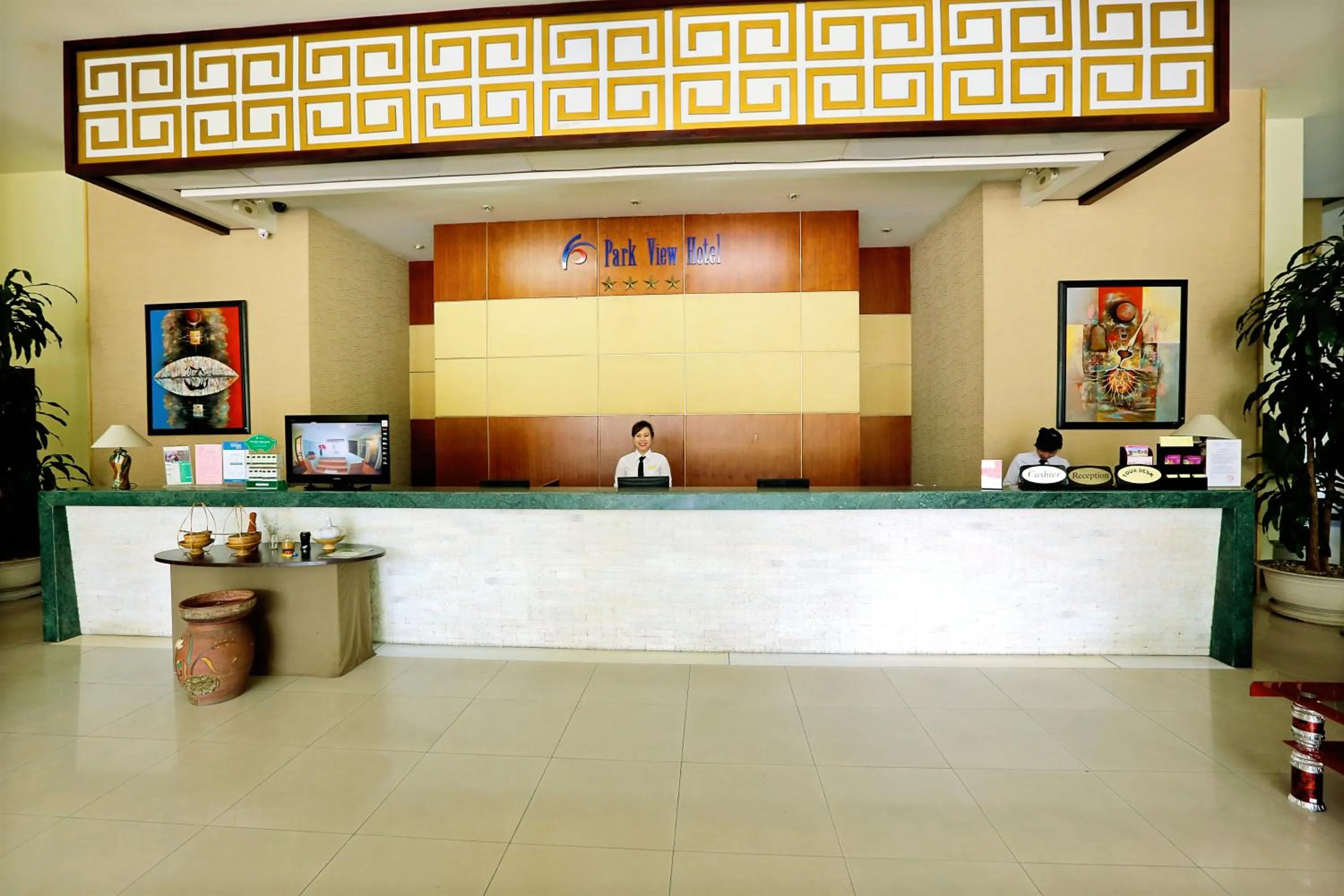 Lobby or reception in Park View Hotel