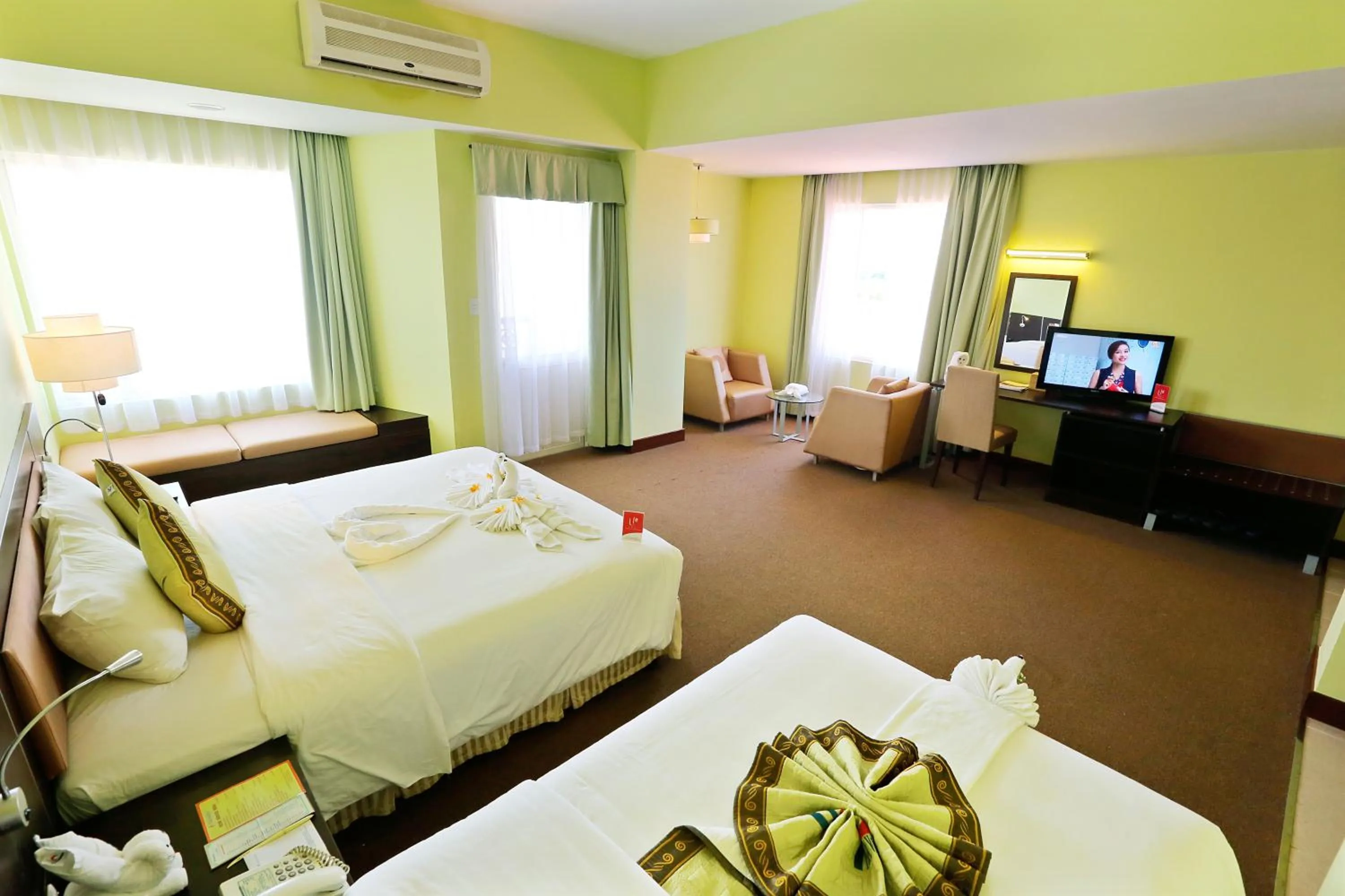 Bedroom, Bed in Park View Hotel