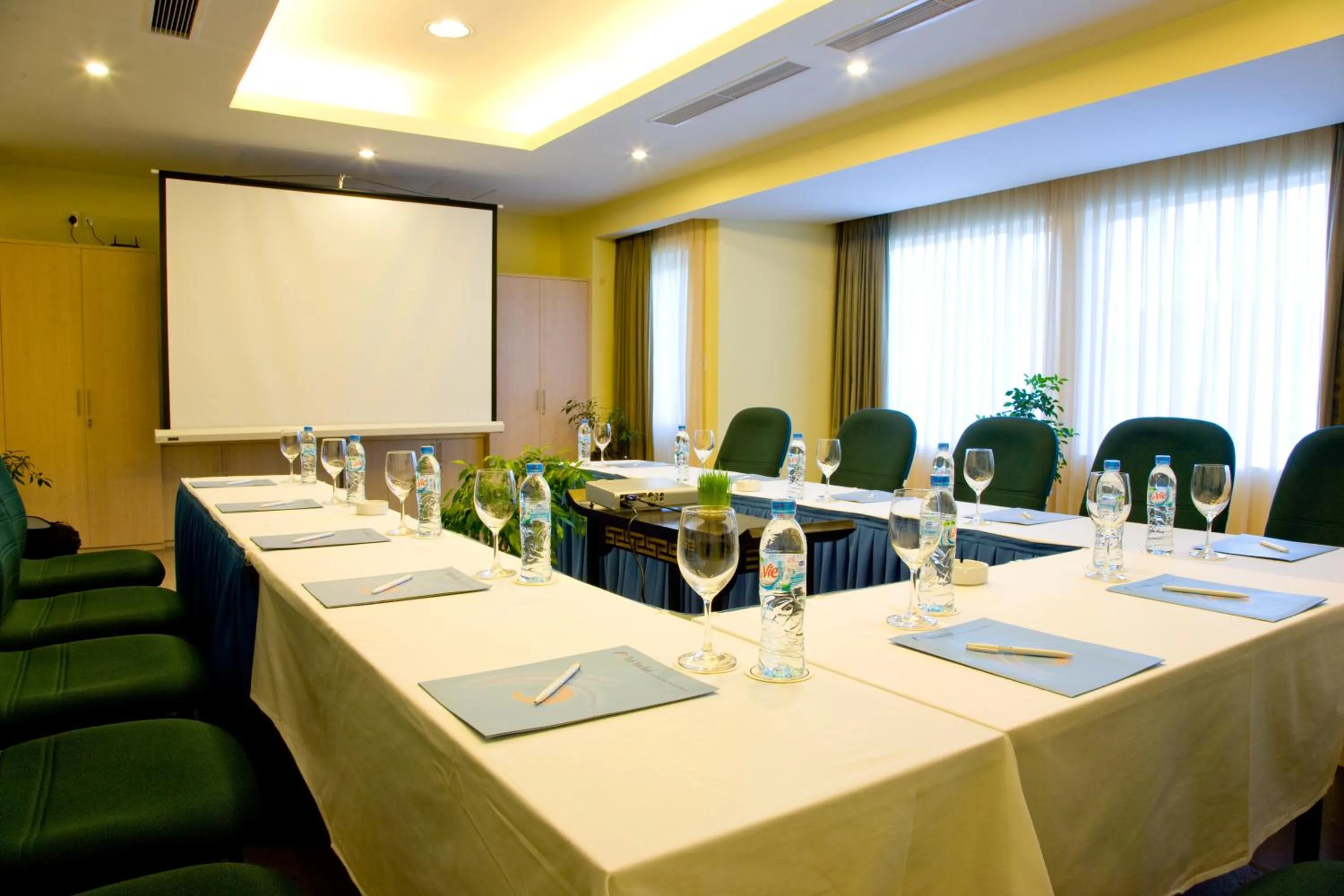 Facade/entrance in Park View Hotel