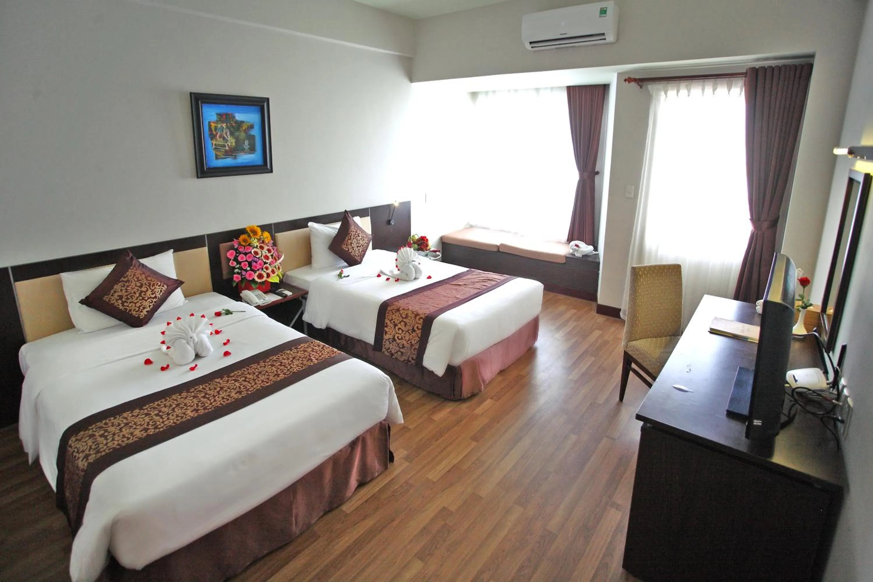 Bedroom, Bed in Park View Hotel