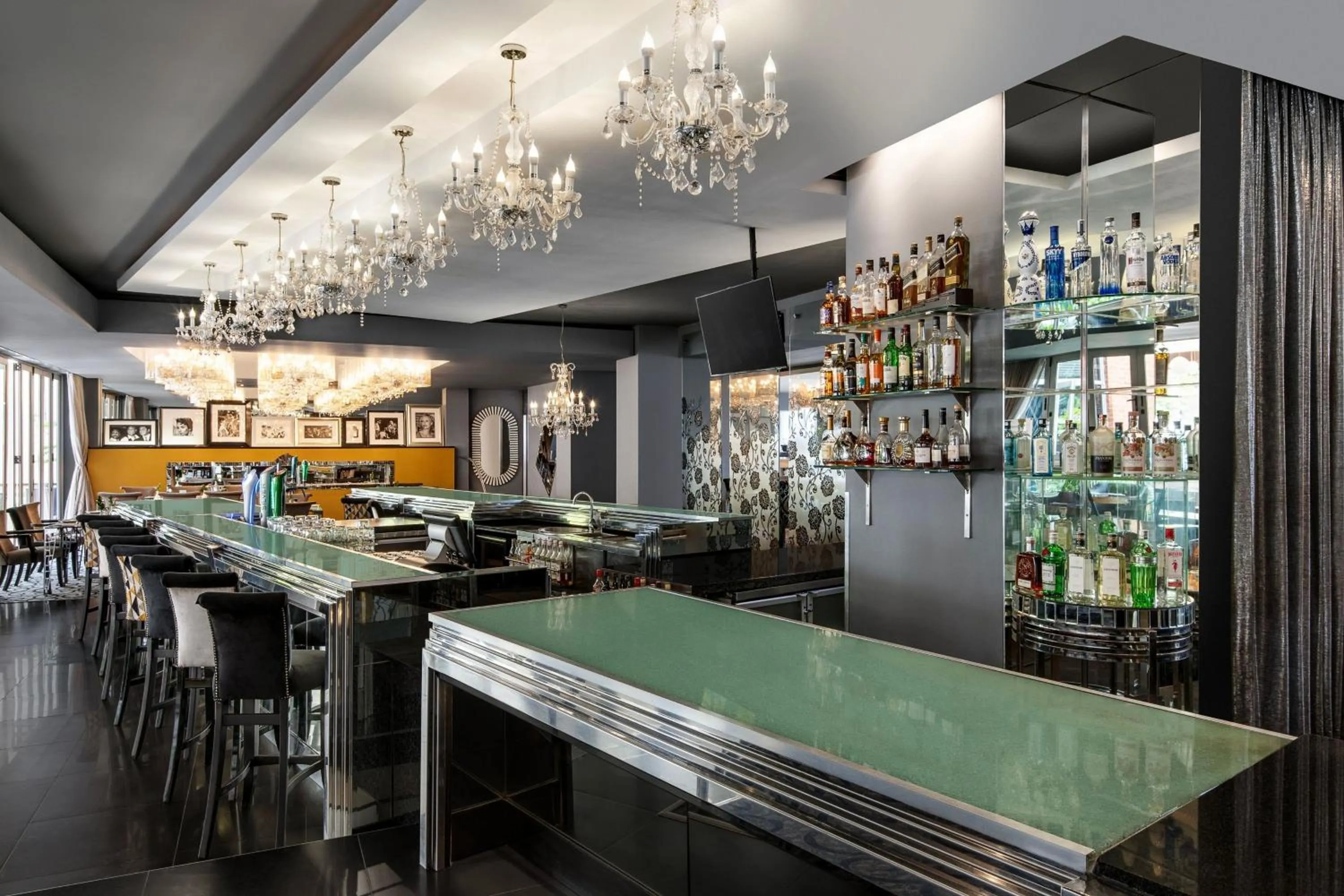 Lounge or bar in Protea Hotel Fire & Ice! by Marriott Johannesburg Melrose Arch