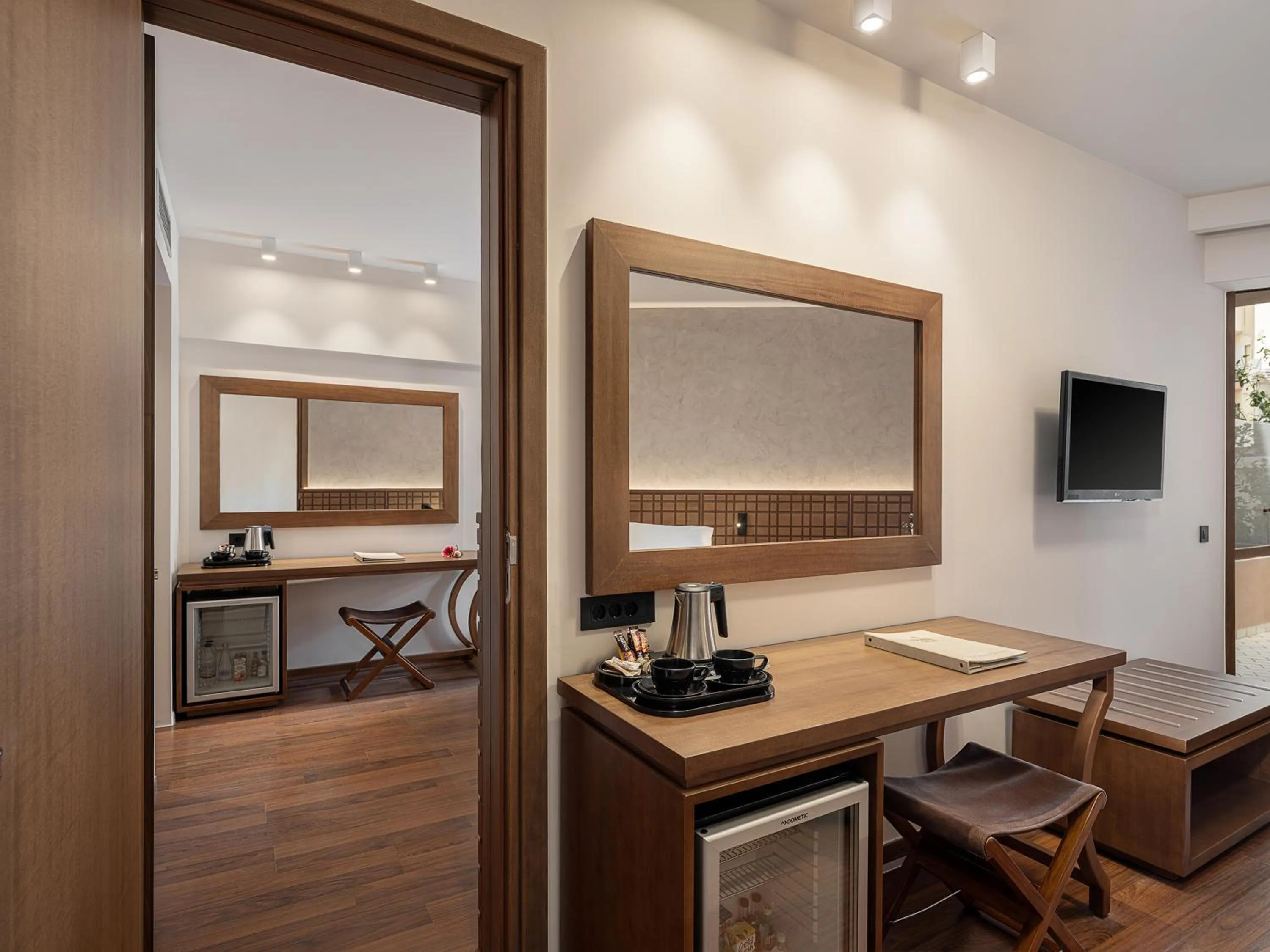 Coffee/tea facilities in Civitel Akali Hotel