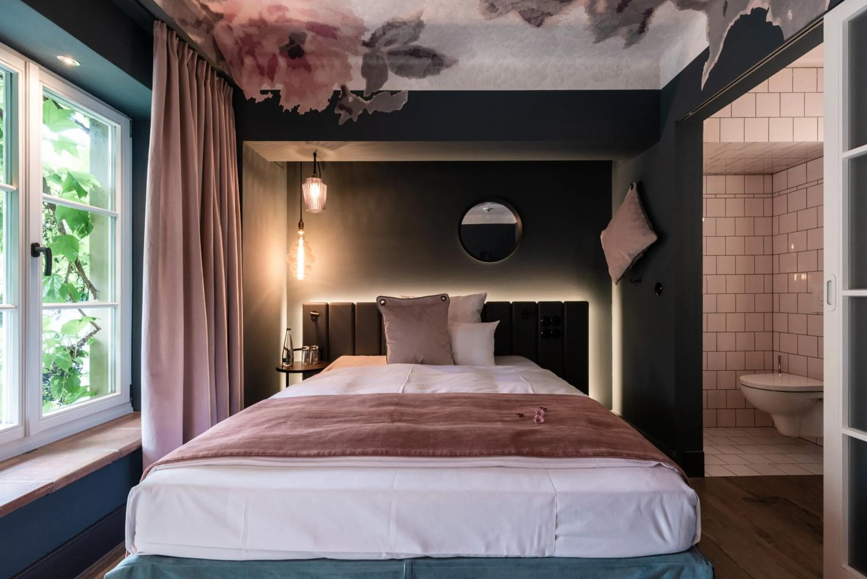 Bed in Hotel / Weingut Meintzinger