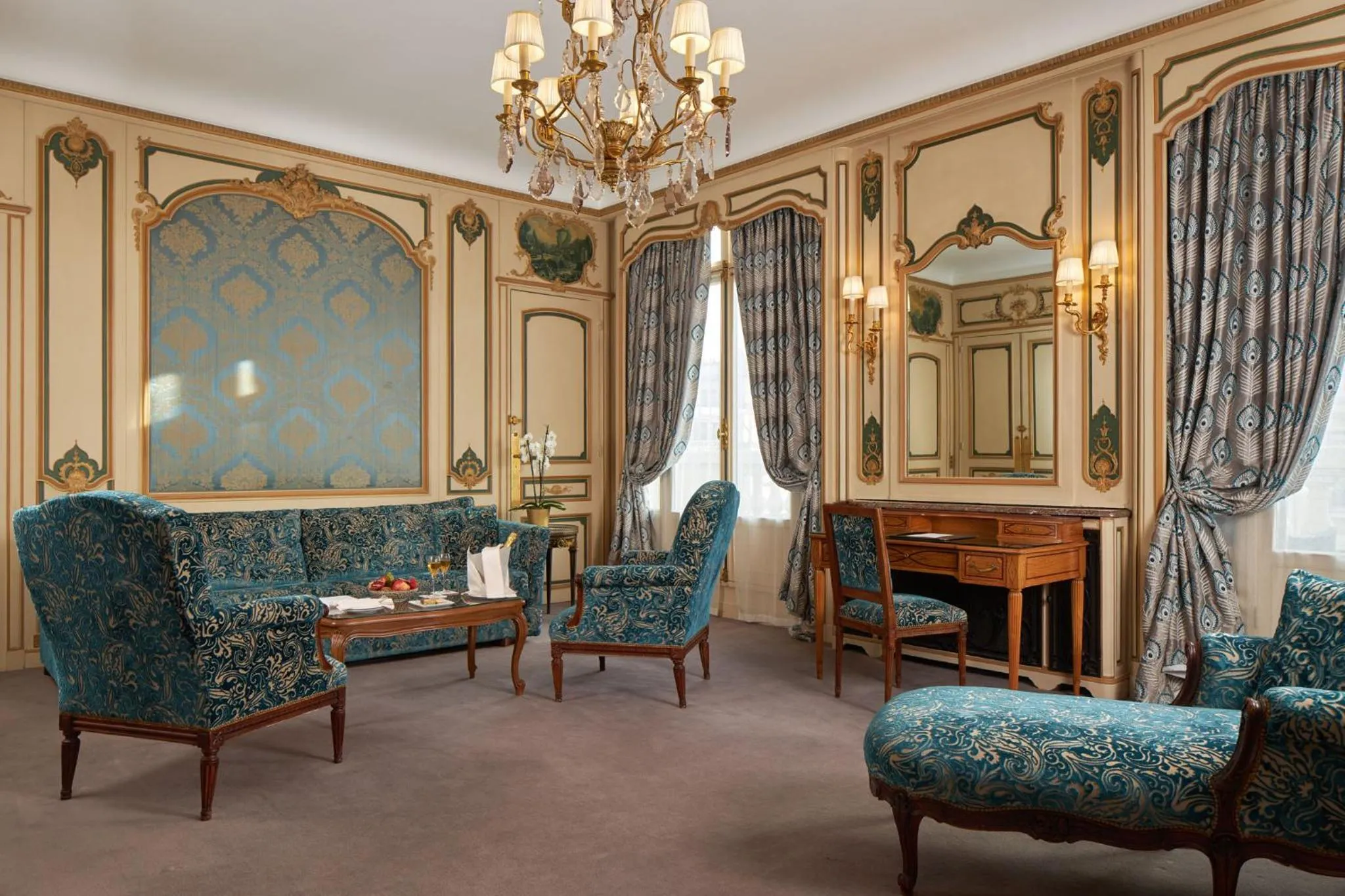 Living room in Hôtel Raphael