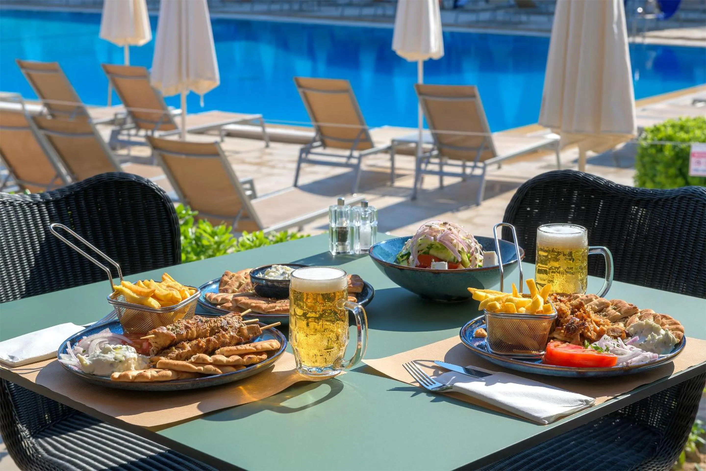 Restaurant/places to eat in Olympic Palace Hotel